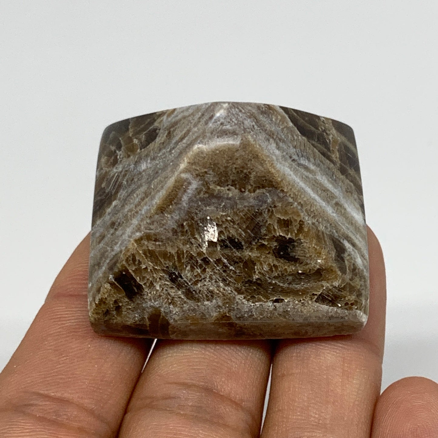 44.6g, 1.1"x1.5"x1.4" Chocolate/Gray Onyx Pyramid Gemstone @Morocco, B18985