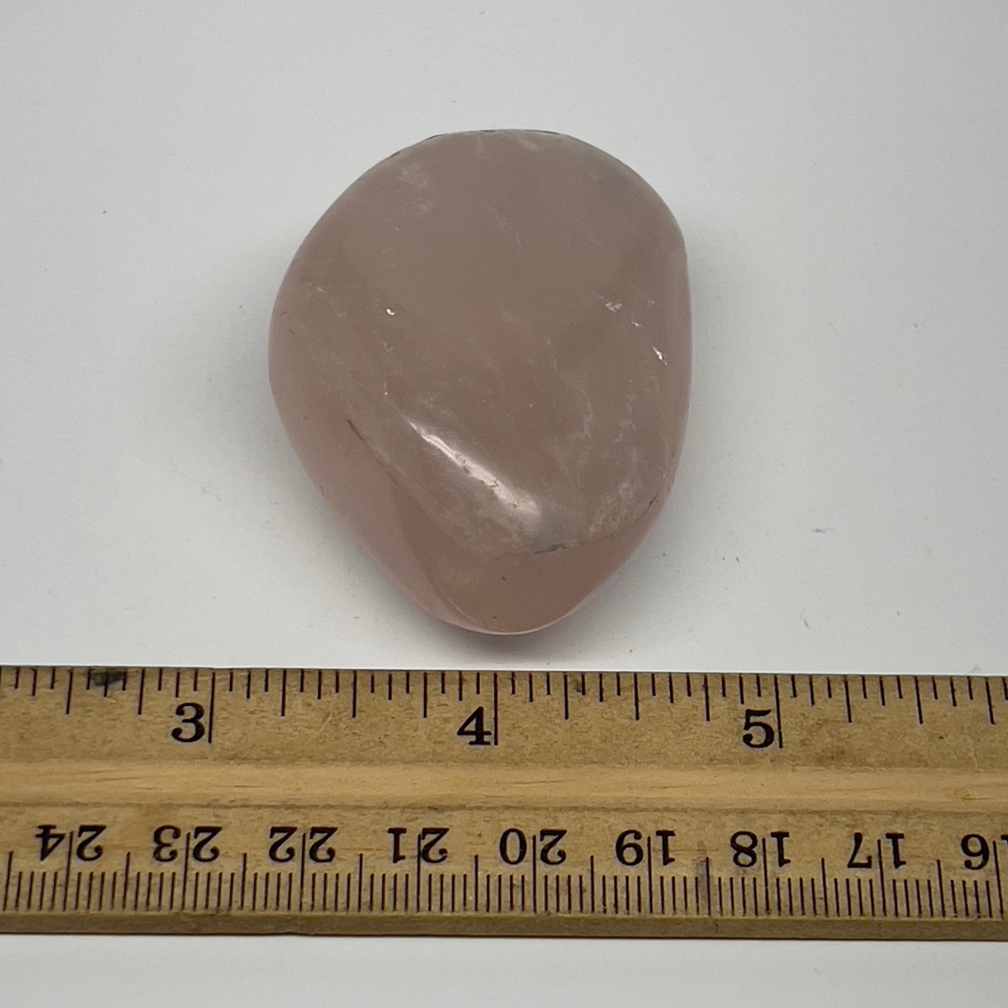 82.2g ,2.3"x1.6"x1", Rose Quartz Palm-stone Tumbled Reiki @Madagascar,B20535