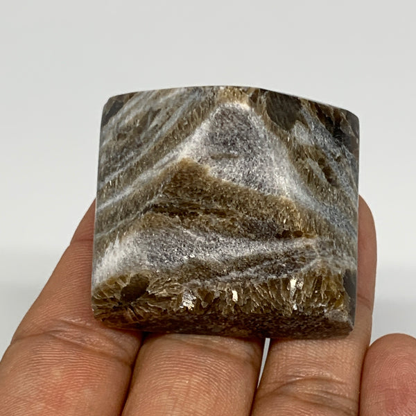 64.4g, 1.3"x1.7"x1.6" Chocolate/Gray Onyx Pyramid Gemstone @Morocco, B18996