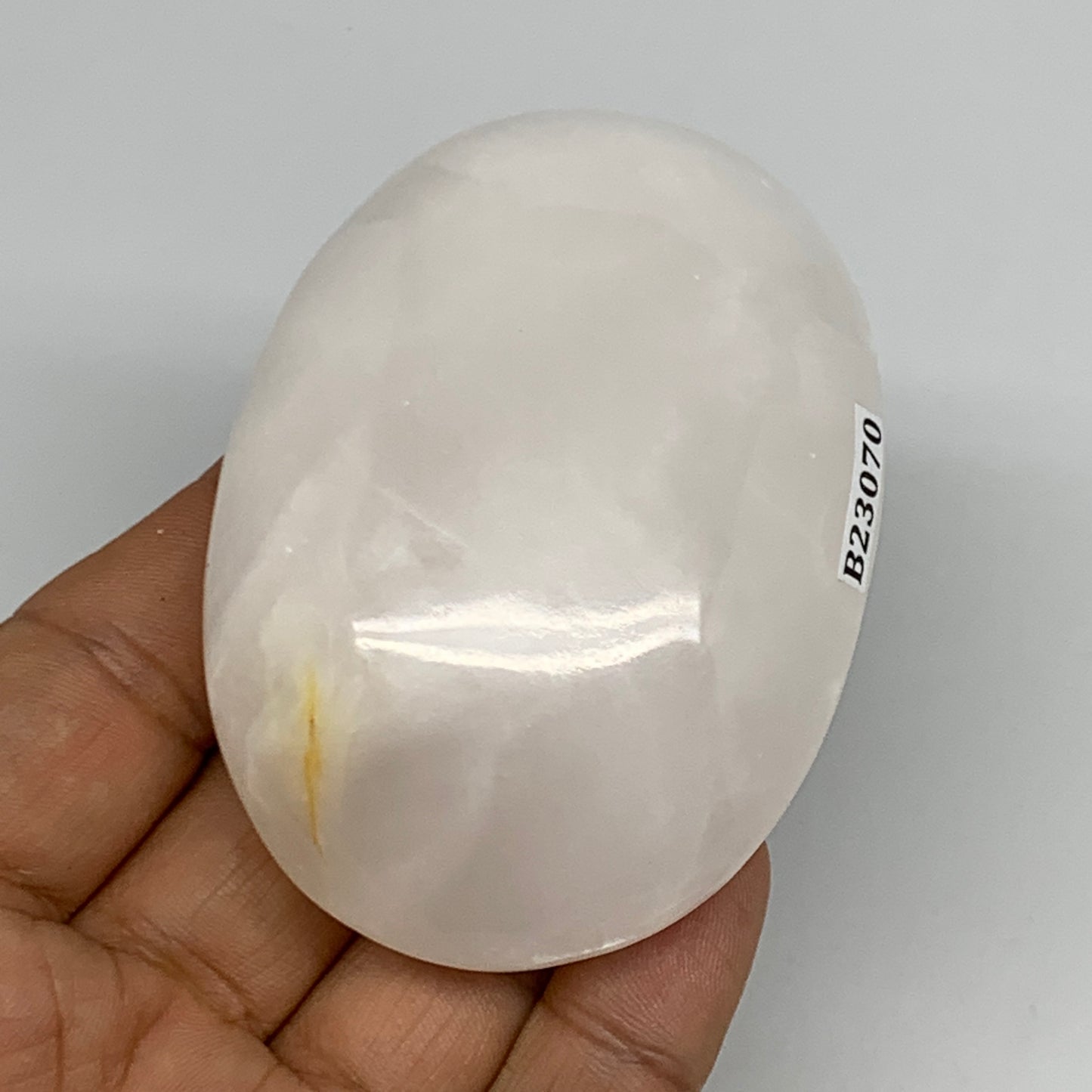 146g,2.9"x2.1"x1.1",Pink Calcite Palm-Stone Crystal Polished,B23070