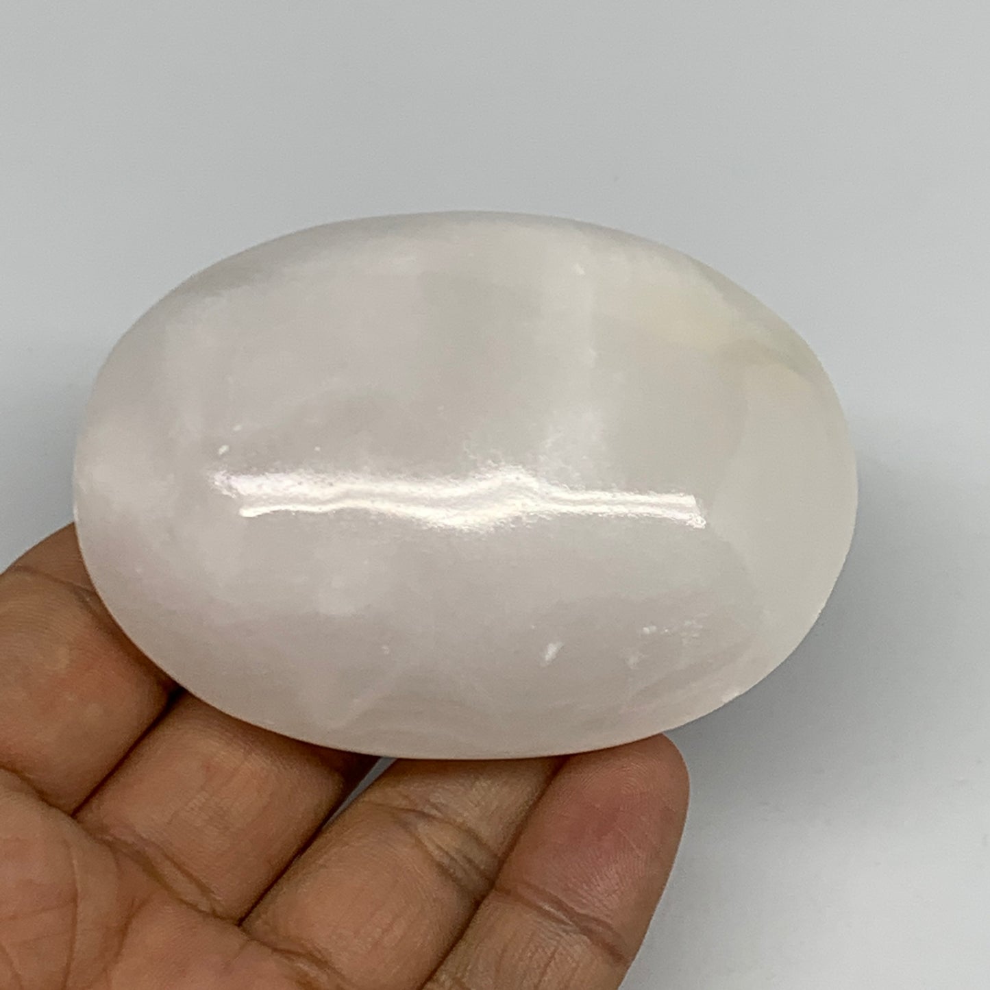 146g,2.9"x2.1"x1.1",Pink Calcite Palm-Stone Crystal Polished,B23070