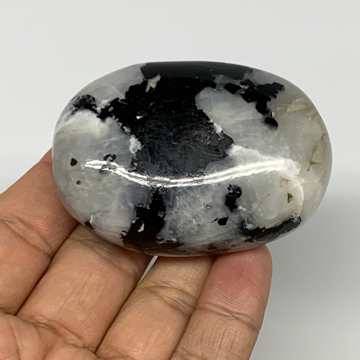 113.3g,2.4"x1.7"x1", Rainbow Moonstone Palm-Stone Polished from India, B21228