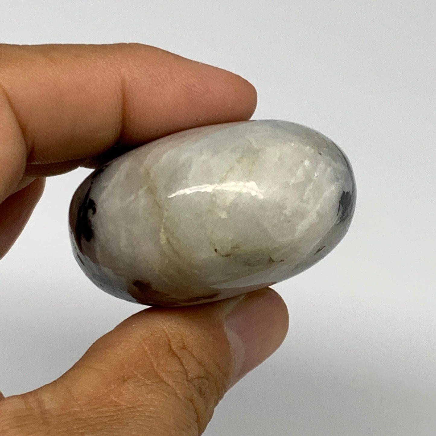 113.3g,2.4"x1.7"x1", Rainbow Moonstone Palm-Stone Polished from India, B21228