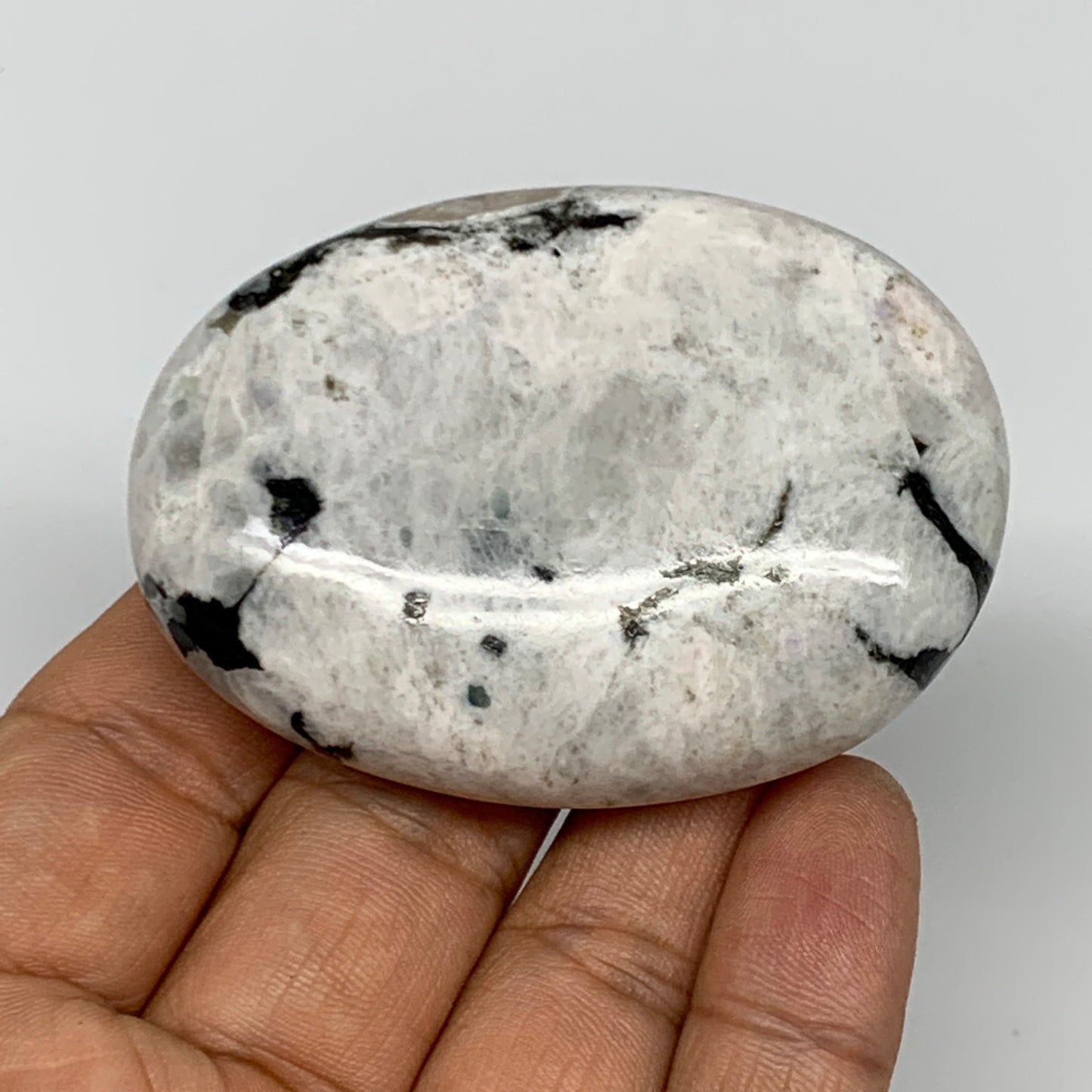 93.8g,2.5"x1.8"x0.8", Rainbow Moonstone Palm-Stone Polished from India, B21229