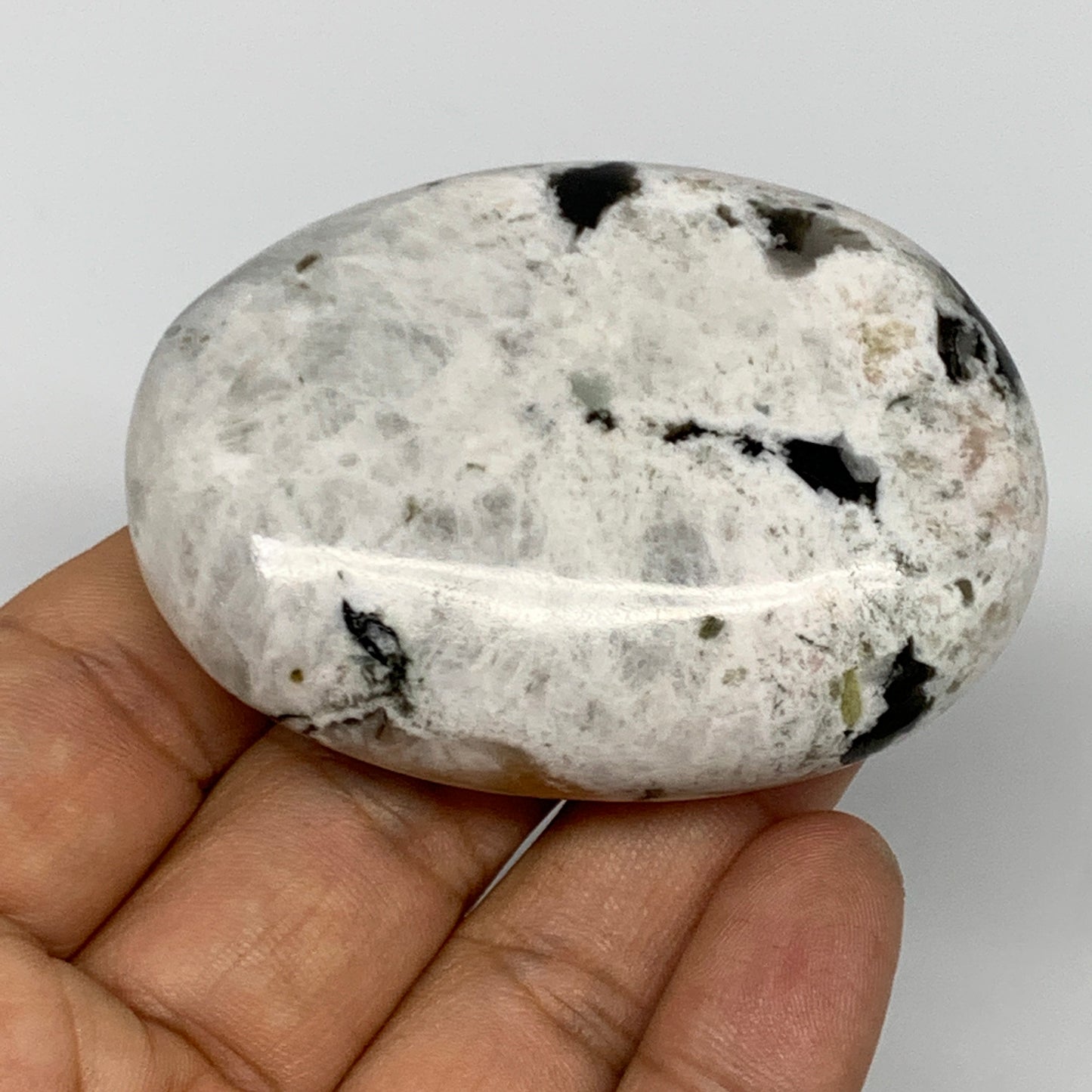 93.8g,2.5"x1.8"x0.8", Rainbow Moonstone Palm-Stone Polished from India, B21229