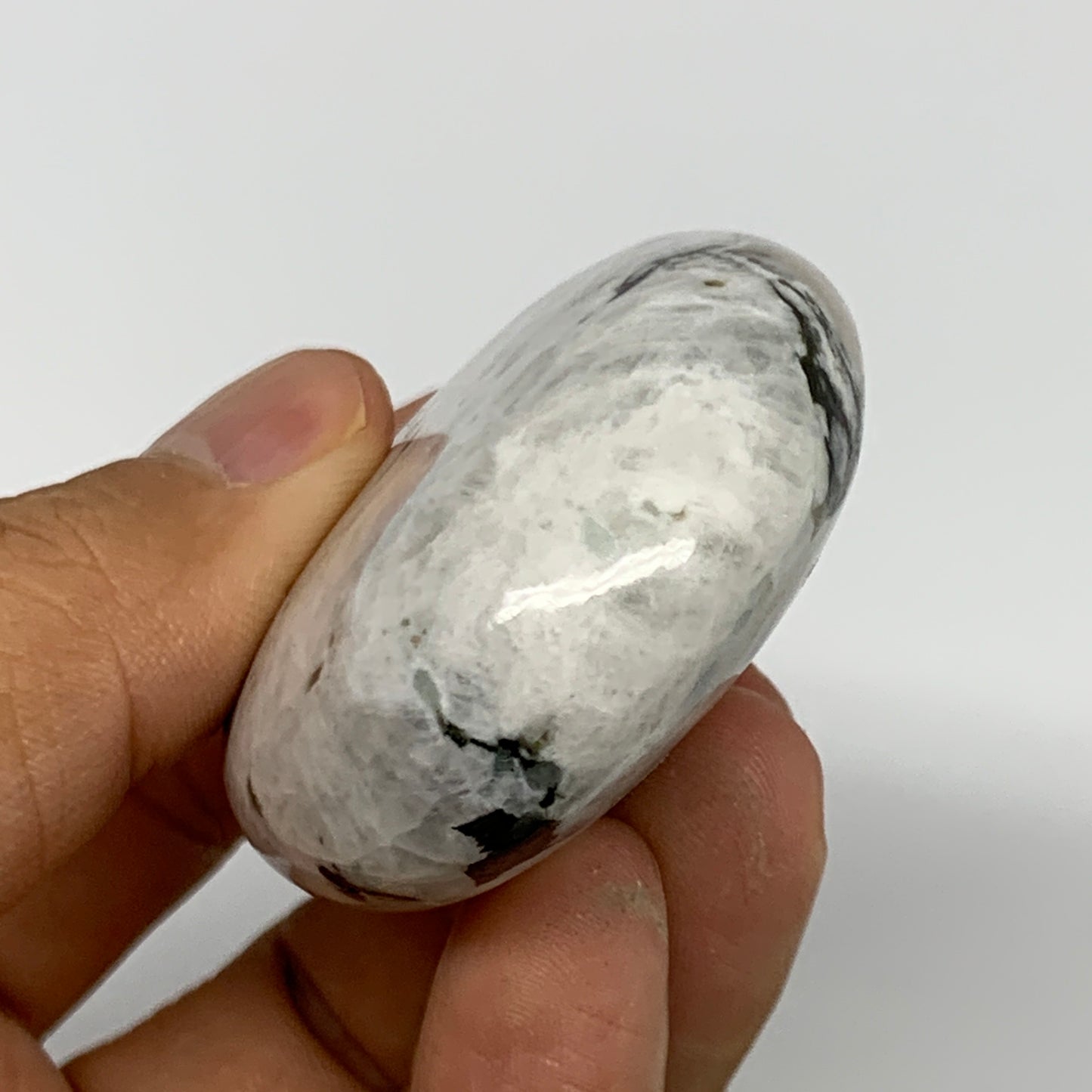 93.8g,2.5"x1.8"x0.8", Rainbow Moonstone Palm-Stone Polished from India, B21229