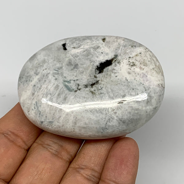 106.4g,2.5"x1.8"x0.8", Rainbow Moonstone Palm-Stone Polished from India, B21235