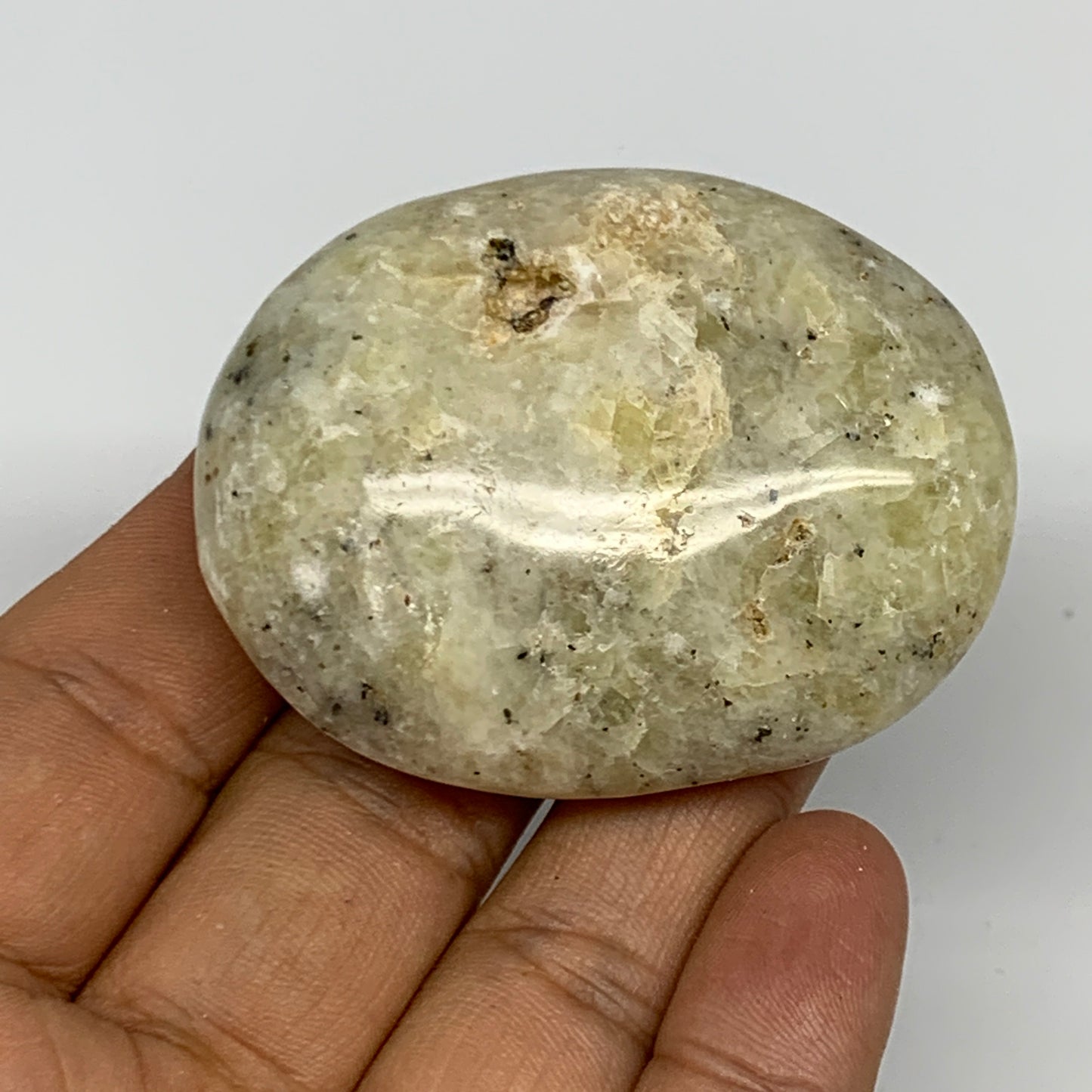 80.9g, 2.2"x1.7"x0.8", Natural Yellow Calcite Palm-Stone Crystal Polished Reiki,