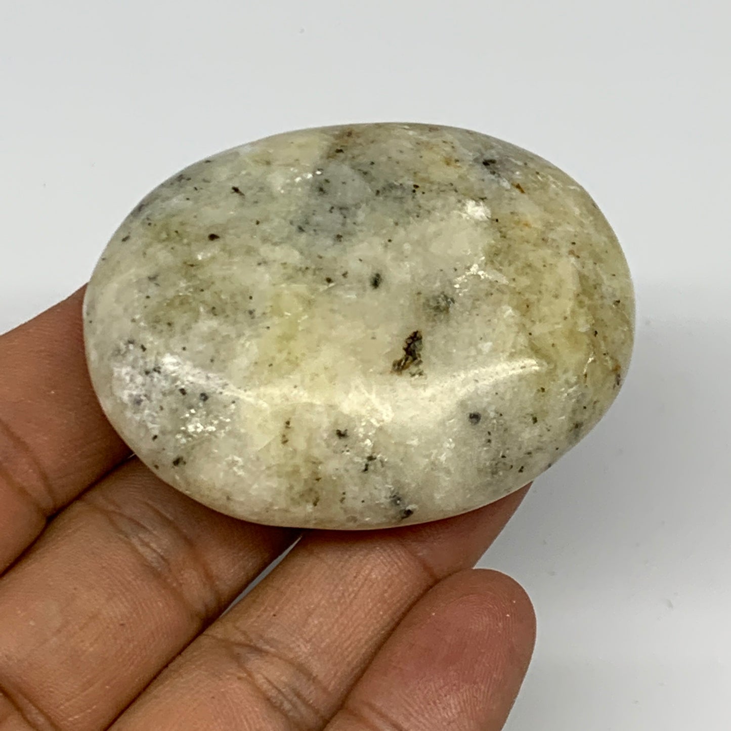 80.9g, 2.2"x1.7"x0.8", Natural Yellow Calcite Palm-Stone Crystal Polished Reiki,