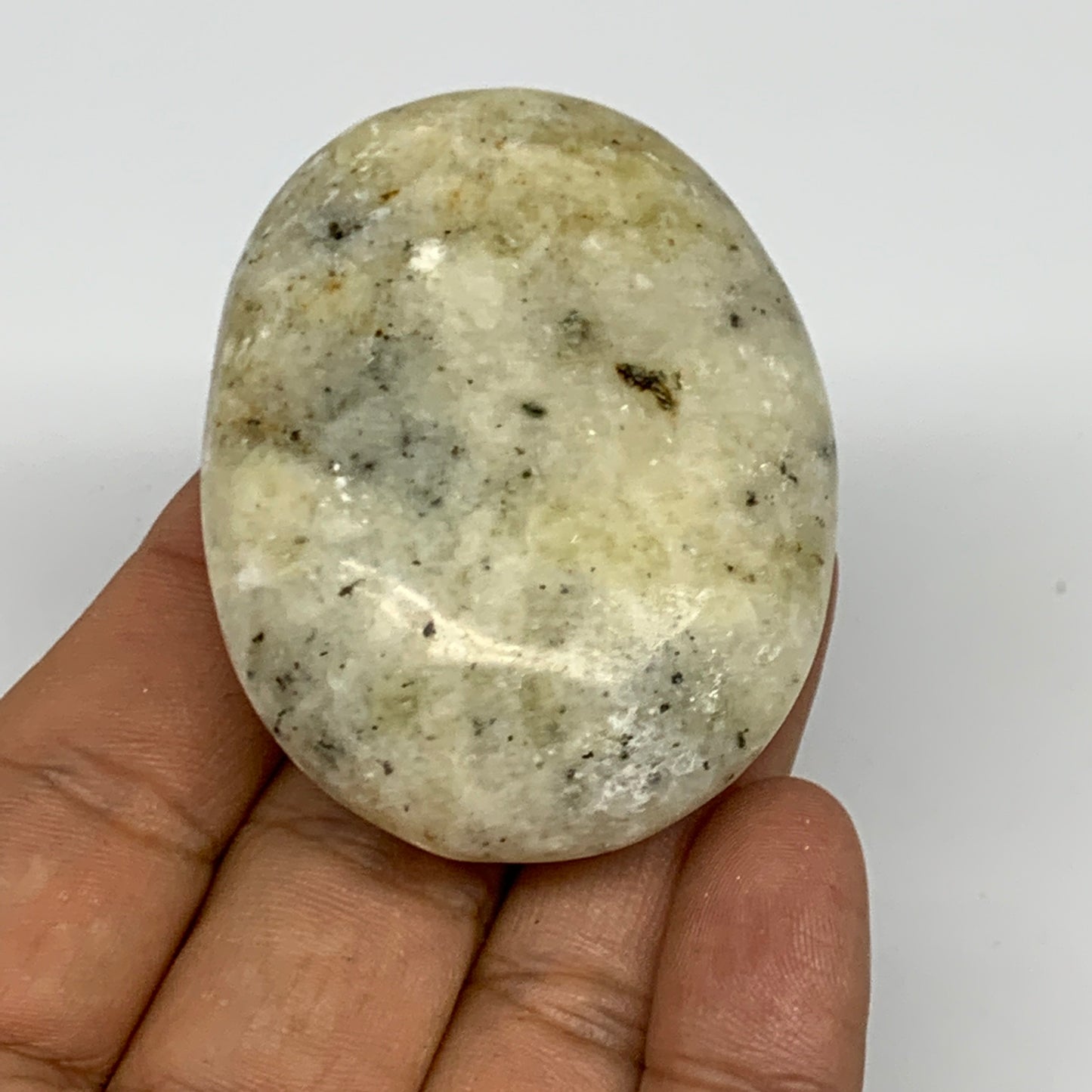 80.9g, 2.2"x1.7"x0.8", Natural Yellow Calcite Palm-Stone Crystal Polished Reiki,