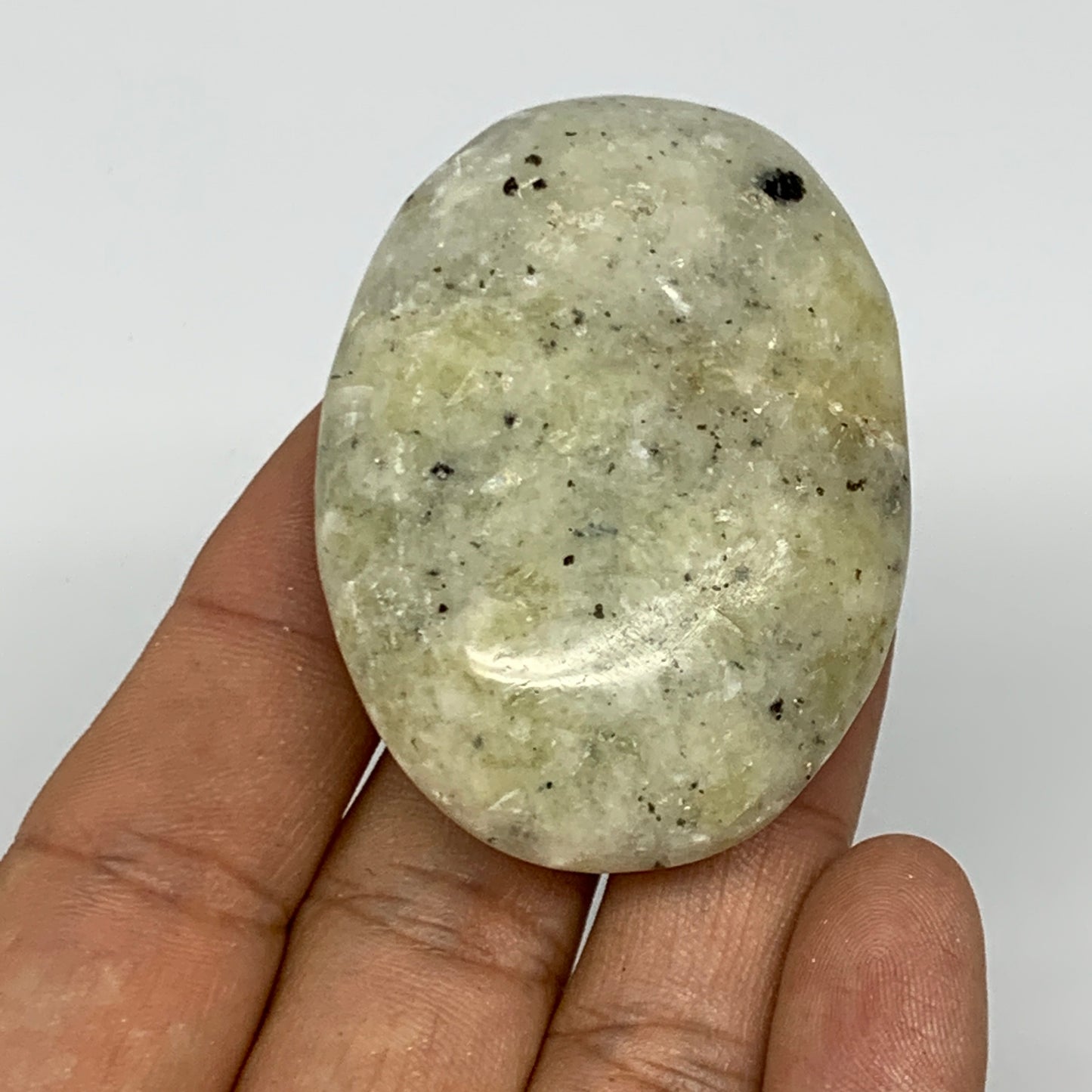 66.4g, 2.2"x1.6"x0.8", Natural Yellow Calcite Palm-Stone Crystal Polished Reiki,