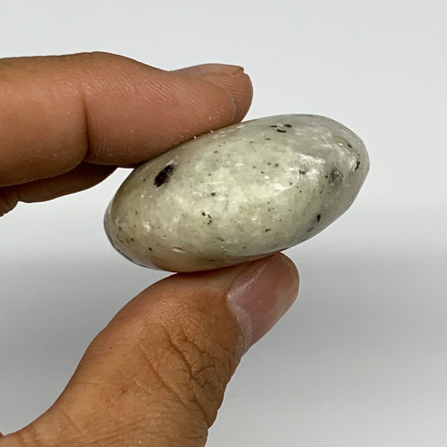 66.4g, 2.2"x1.6"x0.8", Natural Yellow Calcite Palm-Stone Crystal Polished Reiki,