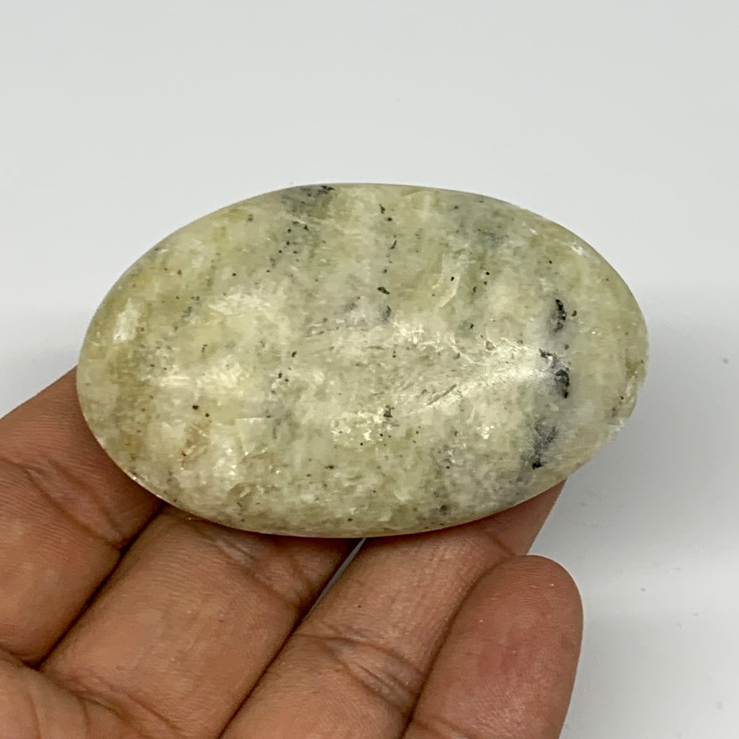 62.9g, 2.3"x1.5"x0.7", Natural Yellow Calcite Palm-Stone Crystal Polished Reiki,