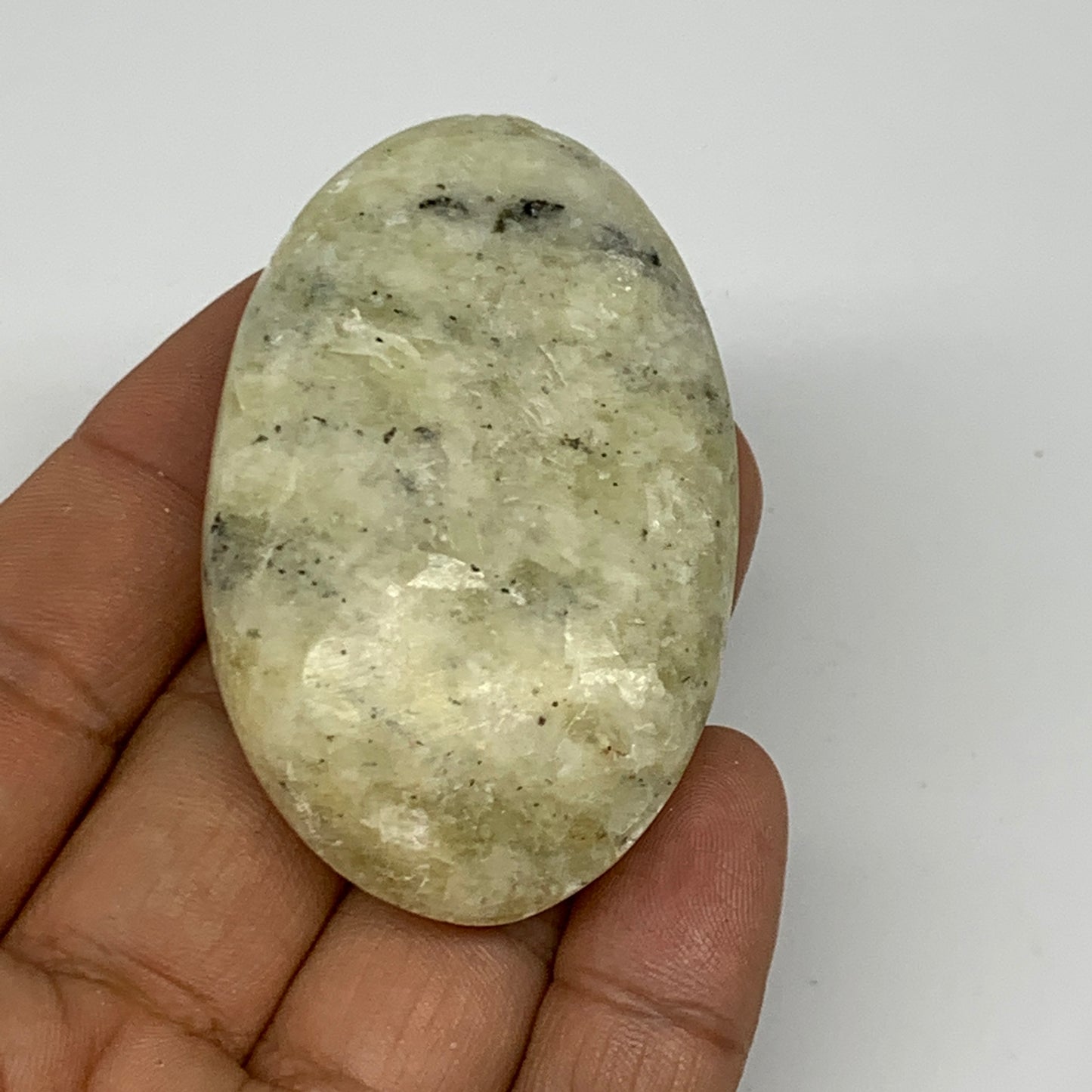 62.9g, 2.3"x1.5"x0.7", Natural Yellow Calcite Palm-Stone Crystal Polished Reiki,