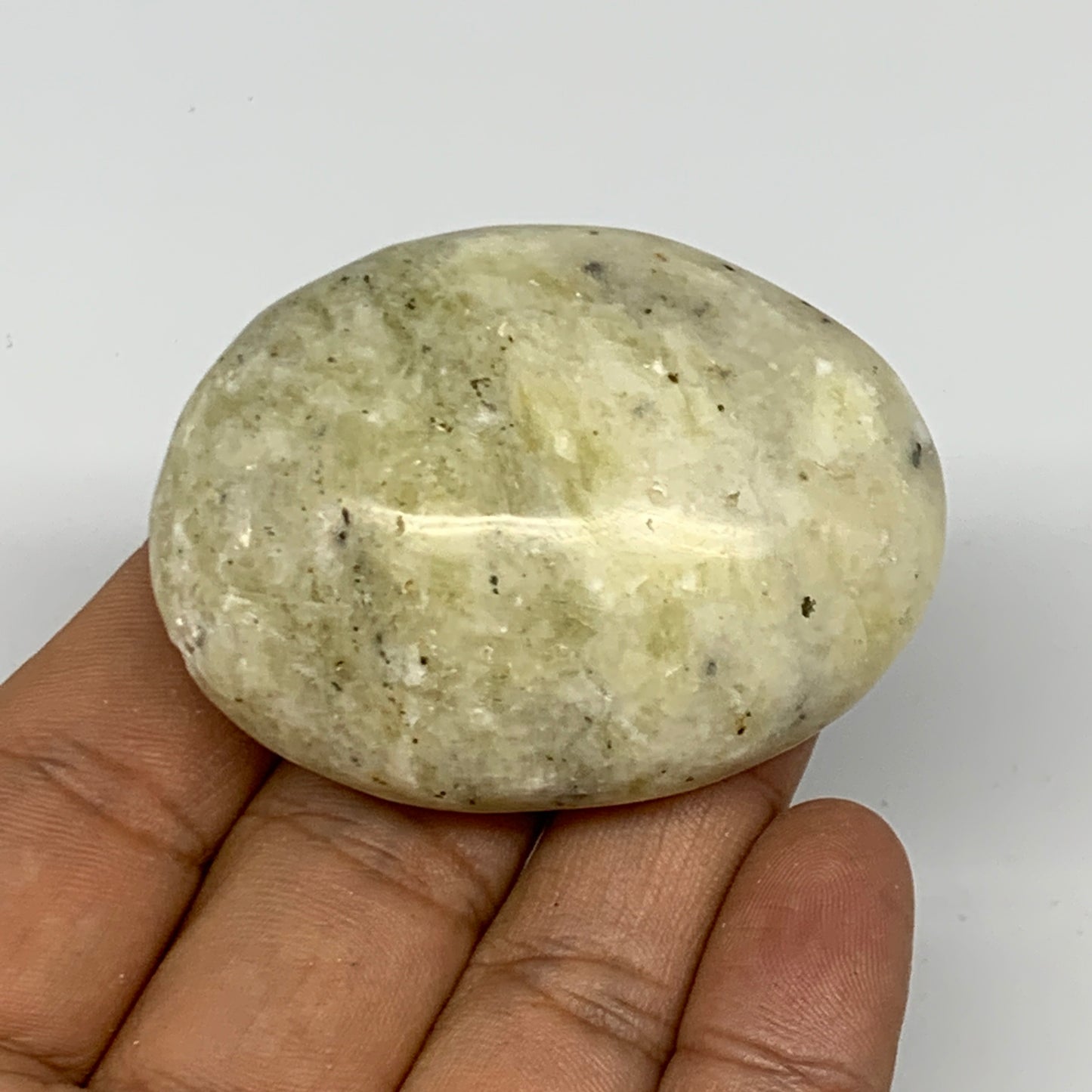 71.5g, 2.1"x1.6"x0.9", Natural Yellow Calcite Palm-Stone Crystal Polished Reiki,