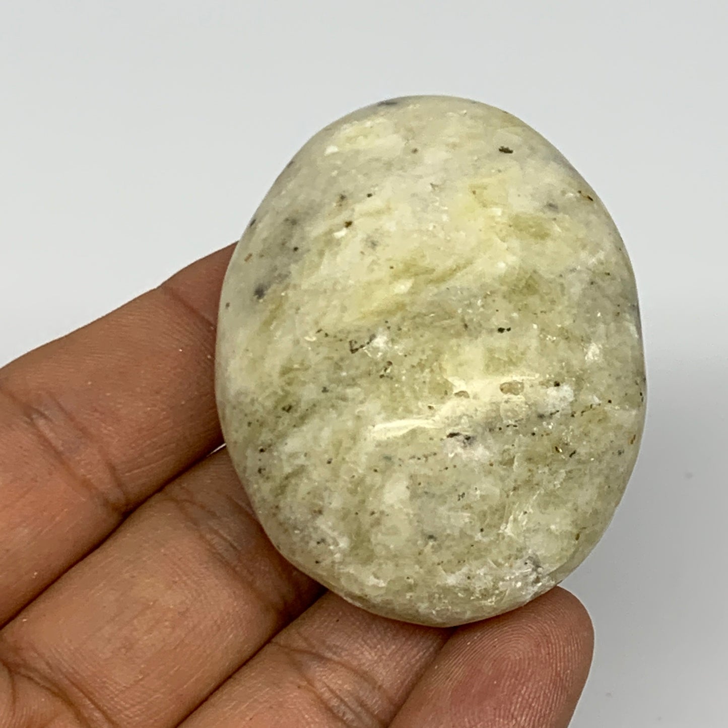 71.5g, 2.1"x1.6"x0.9", Natural Yellow Calcite Palm-Stone Crystal Polished Reiki,
