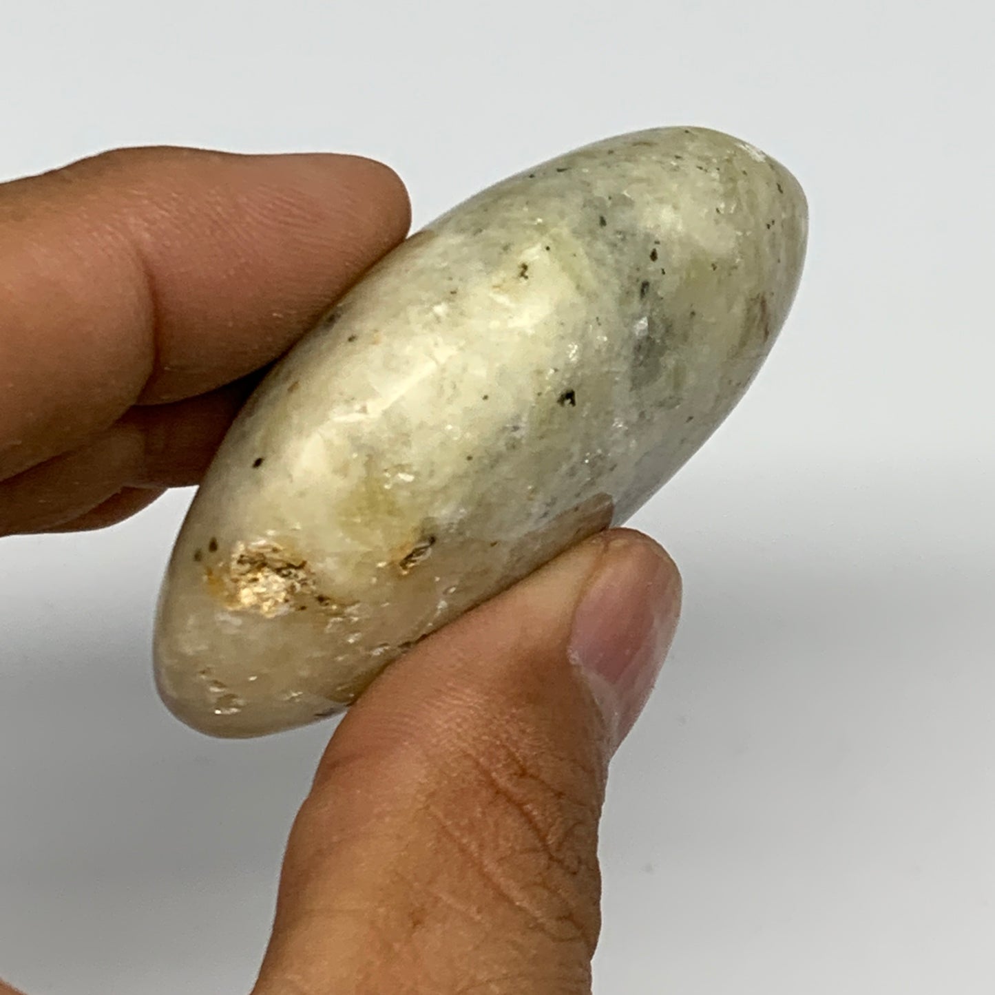 71.5g, 2.1"x1.6"x0.9", Natural Yellow Calcite Palm-Stone Crystal Polished Reiki,