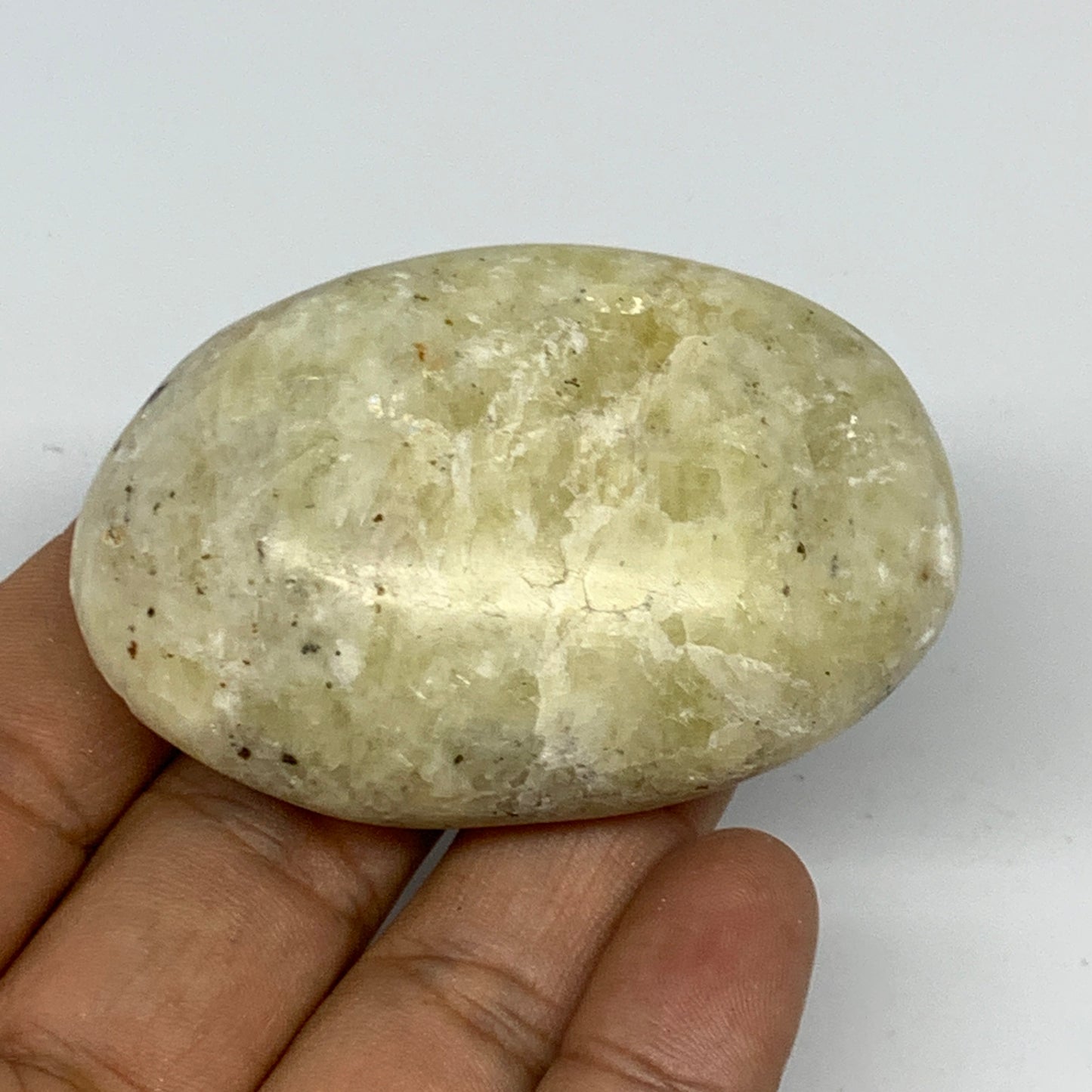 82.9g, 2.4"x1.6"x0.7", Natural Yellow Calcite Palm-Stone Crystal Polished Reiki,