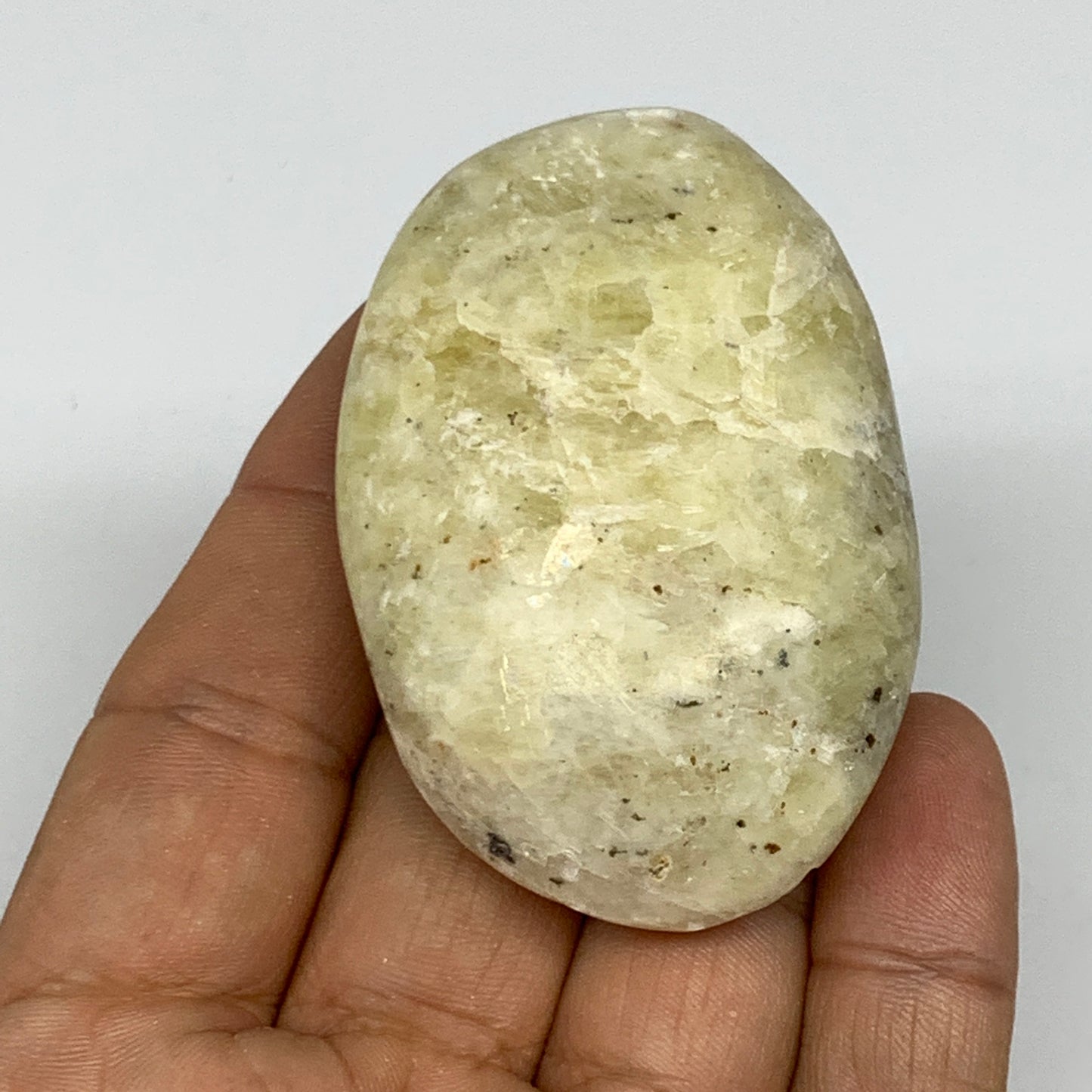 82.9g, 2.4"x1.6"x0.7", Natural Yellow Calcite Palm-Stone Crystal Polished Reiki,
