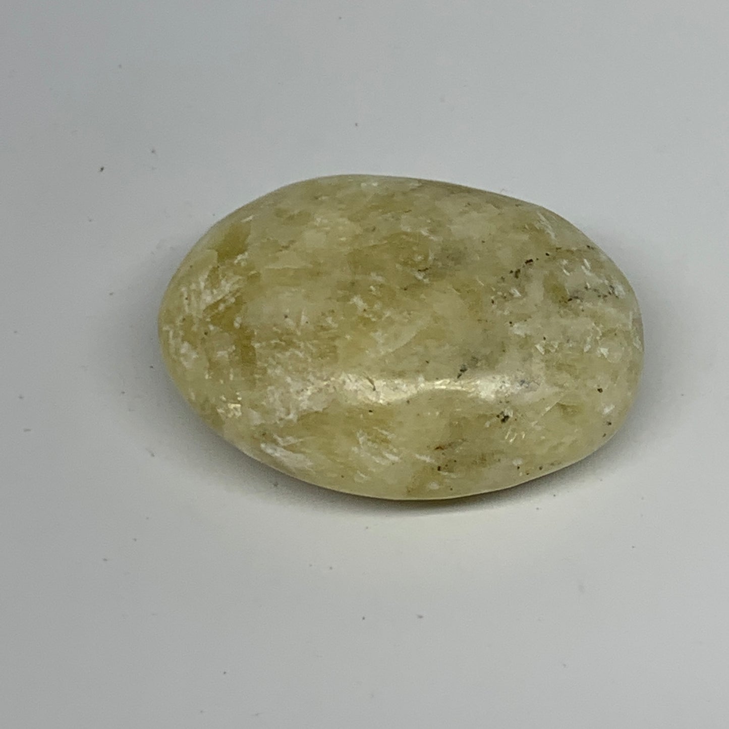 74.1g, 2.2"x1.6"x0.9", Natural Yellow Calcite Palm-Stone Crystal Polished Reiki,