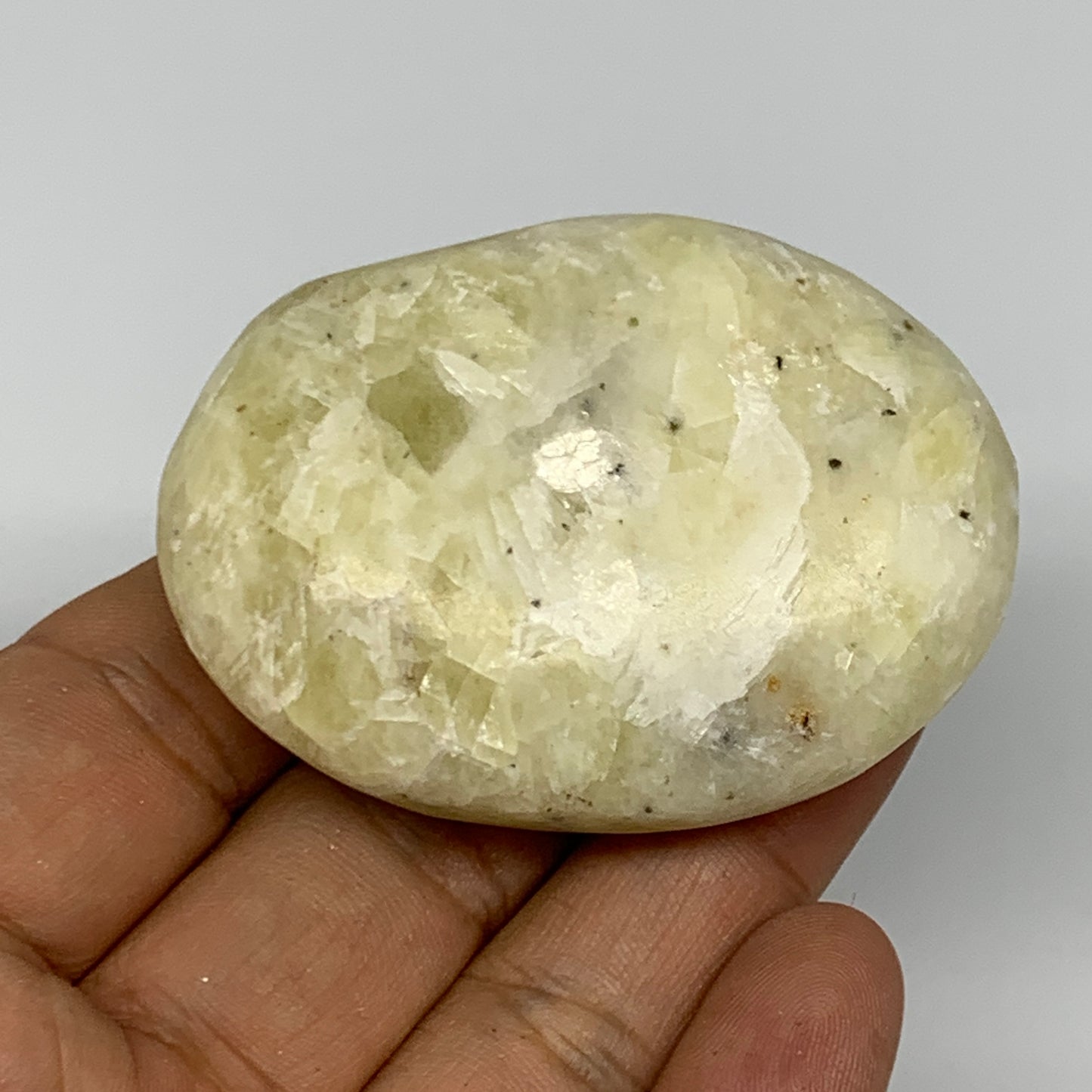 88.7g, 2.3"x1.7"x0.9", Natural Yellow Calcite Palm-Stone Crystal Polished Reiki,