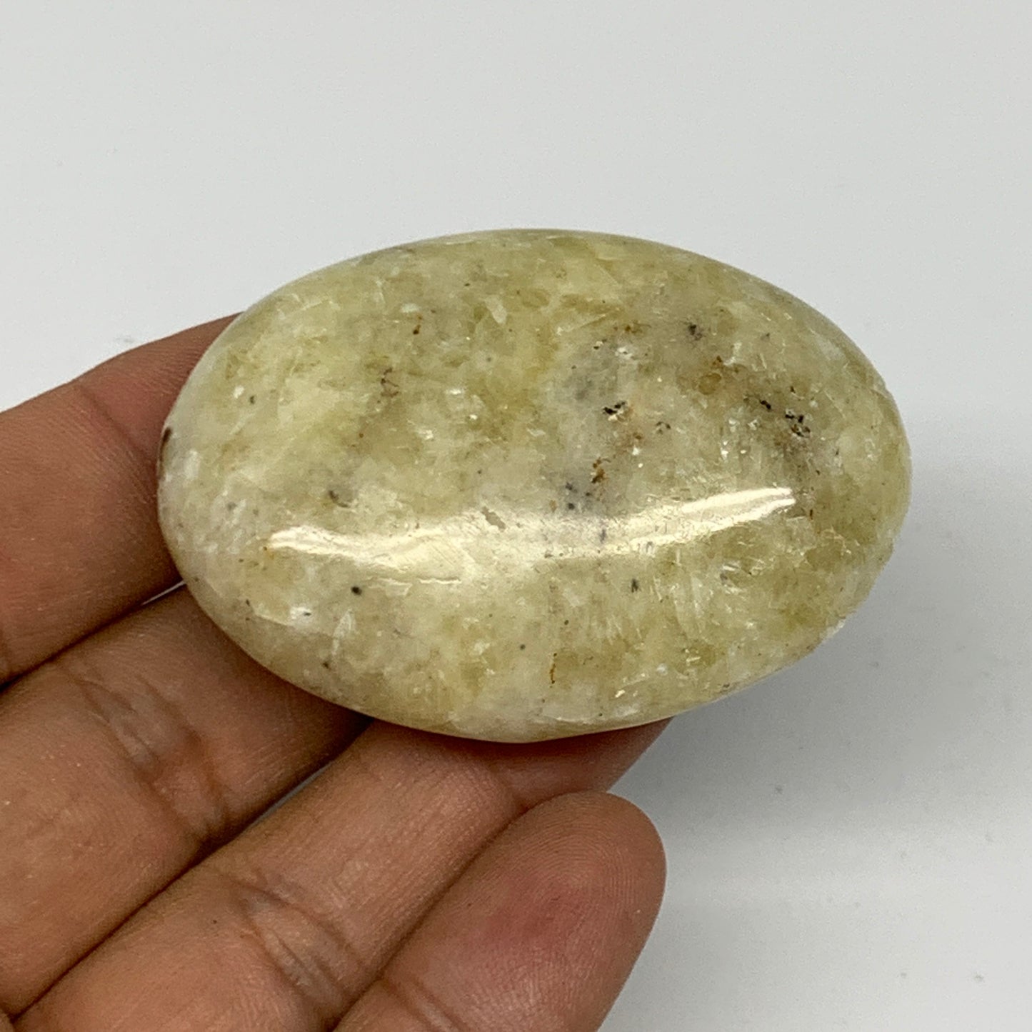 64.1g, 2.1"x1.5"x0.8", Natural Yellow Calcite Palm-Stone Crystal Polished Reiki,