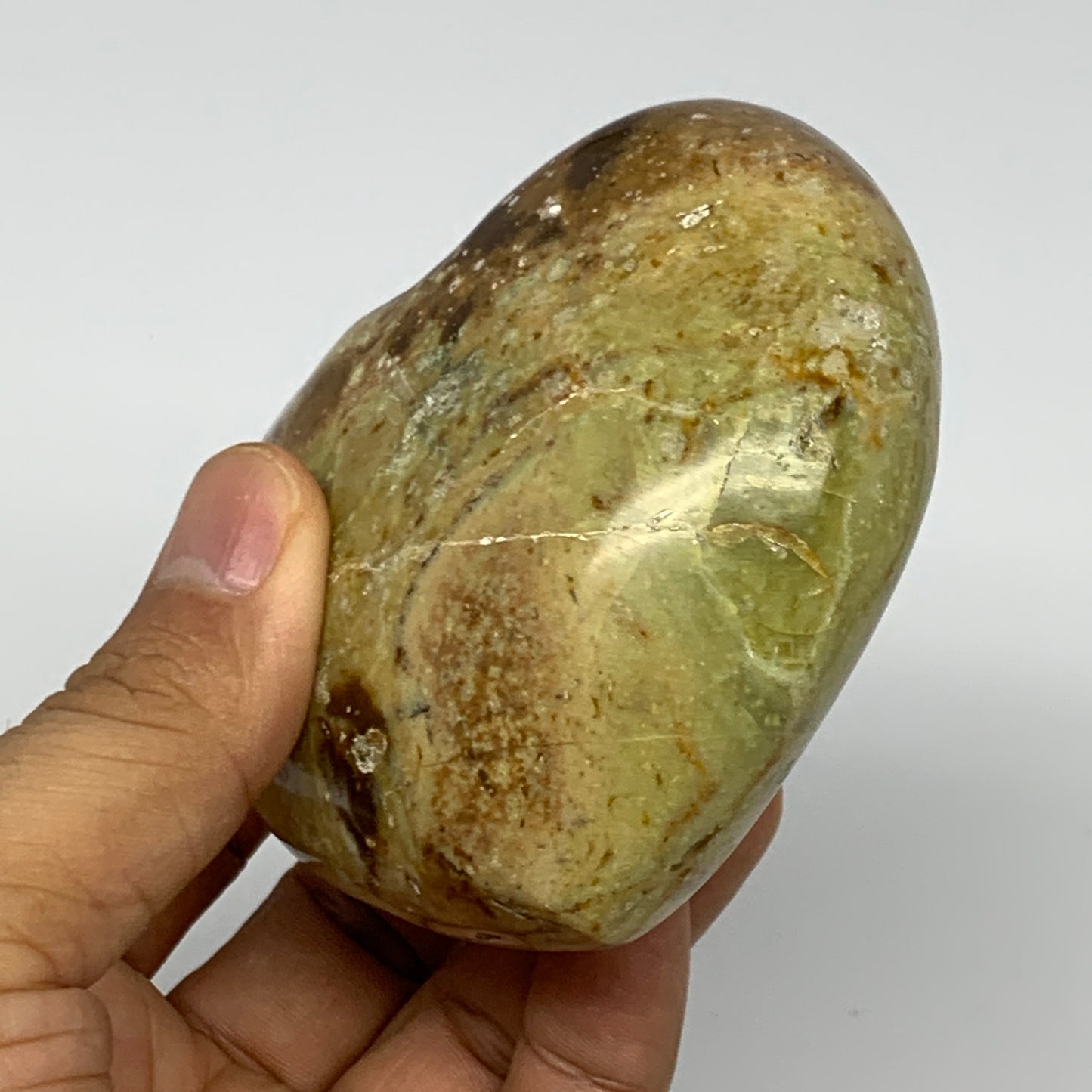 283.1g,2.9"x3.2"x1.6", Green Opal Heart Polished Gemstone @Madagascar, B17568