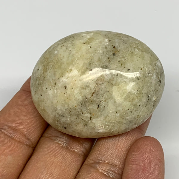 61.9g, 1.9"x1.5"x0.9", Natural Yellow Calcite Palm-Stone Crystal Polished Reiki,