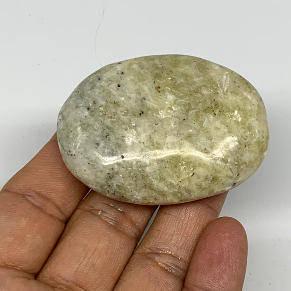 70.8g, 2.2"x1.7"x0.8", Natural Yellow Calcite Palm-Stone Crystal Polished Reiki,