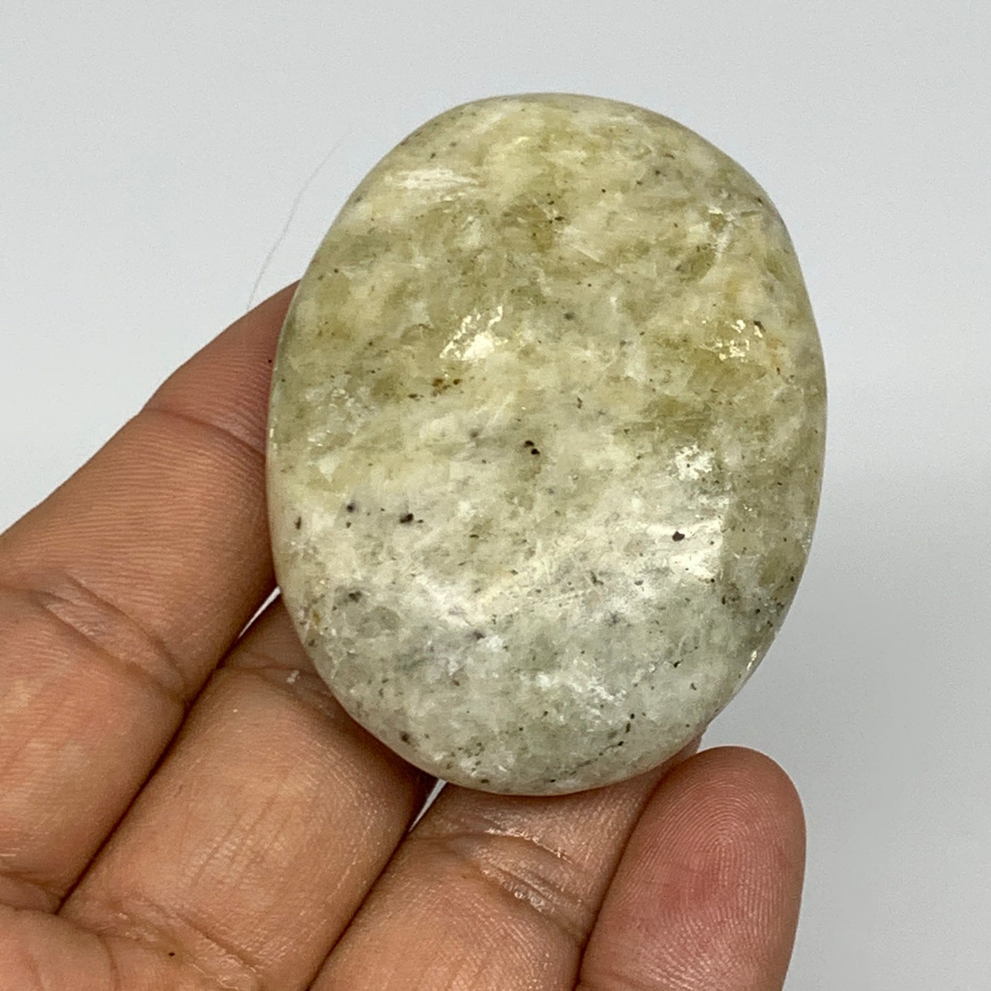 70.8g, 2.2"x1.7"x0.8", Natural Yellow Calcite Palm-Stone Crystal Polished Reiki,