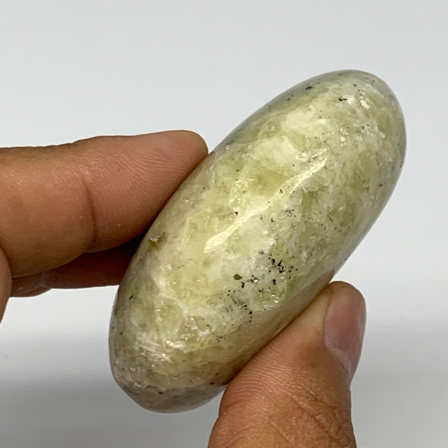 103g, 2.3"x1.7"x1", Natural Yellow Calcite Palm-Stone Crystal Polished Reiki, B1