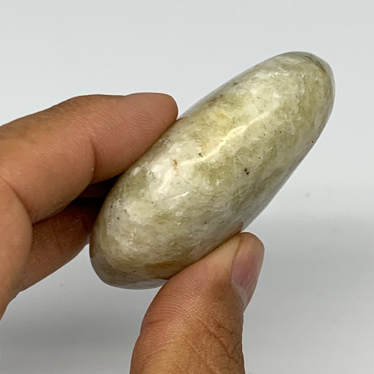 99.1g, 2.3"x1.9"x0.9", Natural Yellow Calcite Palm-Stone Crystal Polished Reiki,