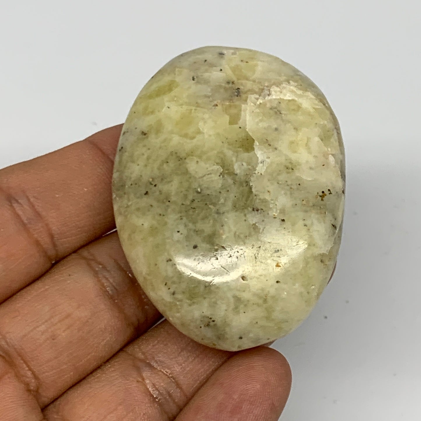 74g, 2.2"x1.6"x0.8", Natural Yellow Calcite Palm-Stone Crystal Polished Reiki, B