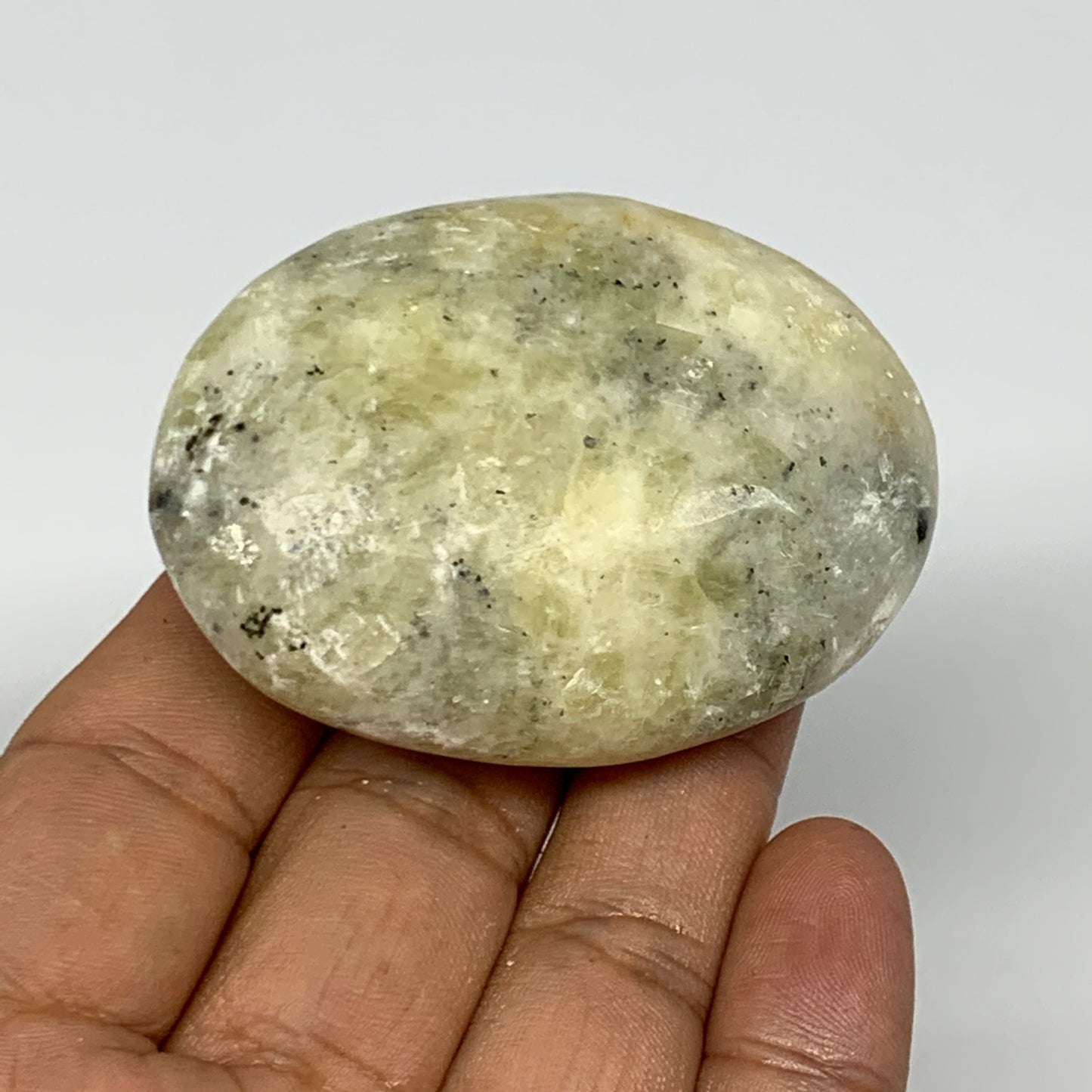 95.6g, 2.3"x1.7"x1", Natural Yellow Calcite Palm-Stone Crystal Polished Reiki, B