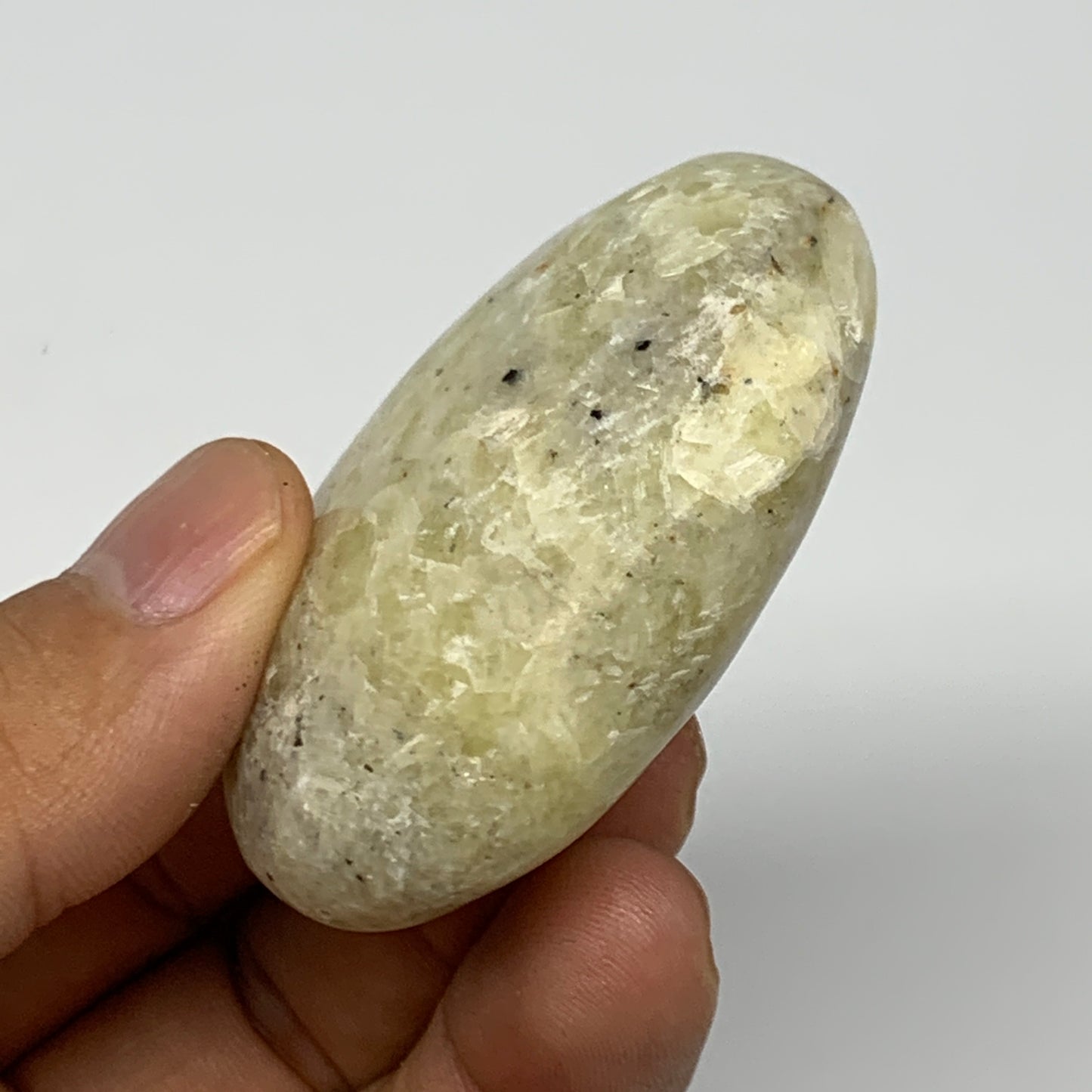 77.8g, 2.1"x1.7"x0.9", Natural Yellow Calcite Palm-Stone Crystal Polished Reiki,