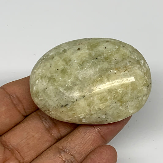 84.8g, 2.3"x1.7"x0.9", Natural Yellow Calcite Palm-Stone Crystal Polished Reiki,