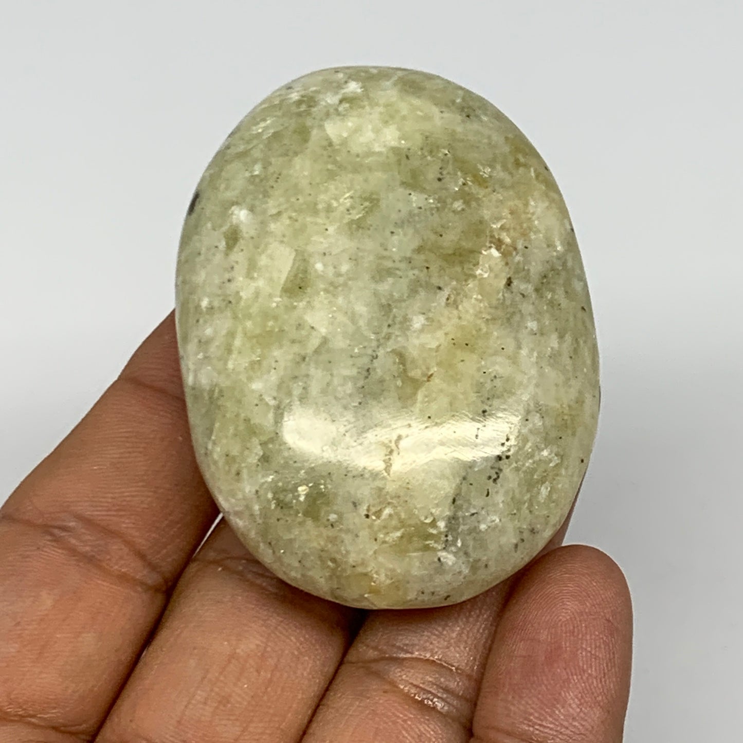 84.8g, 2.3"x1.7"x0.9", Natural Yellow Calcite Palm-Stone Crystal Polished Reiki,
