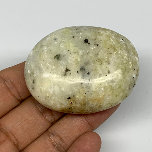 97.7g, 2.2"x1.8"x1", Natural Yellow Calcite Palm-Stone Crystal Polished Reiki, B