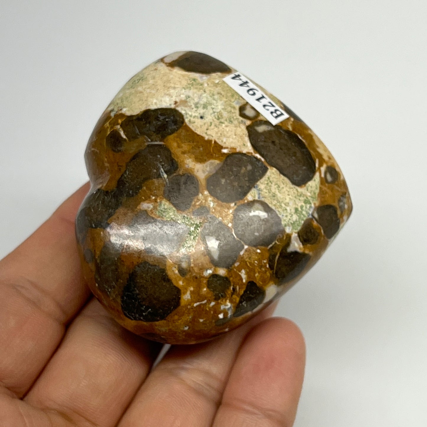 115g,2.2"x2.4"x1" Fruit Jasper Heart Polished Healing Home Decor, B21944