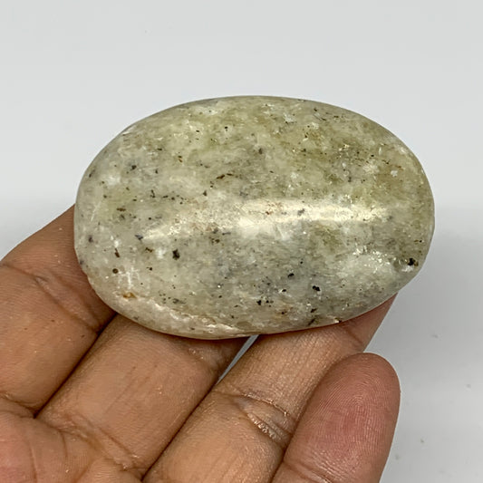 58.8g, 2.2"x1.5"x0.7", Natural Yellow Calcite Palm-Stone Crystal Polished Reiki,