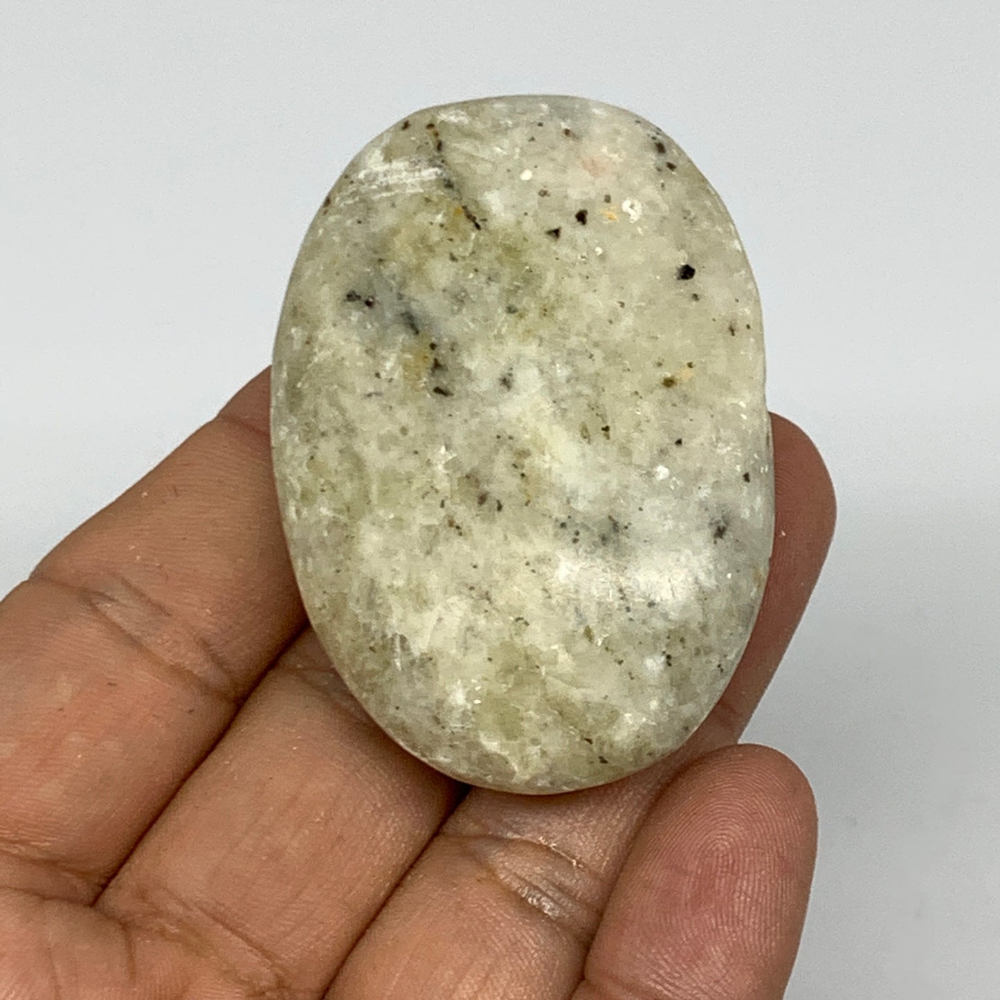 58.8g, 2.2"x1.5"x0.7", Natural Yellow Calcite Palm-Stone Crystal Polished Reiki,