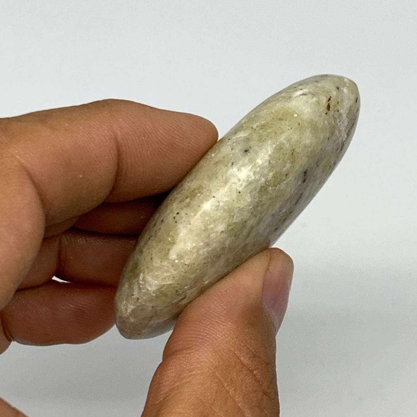 58.8g, 2.2"x1.5"x0.7", Natural Yellow Calcite Palm-Stone Crystal Polished Reiki,