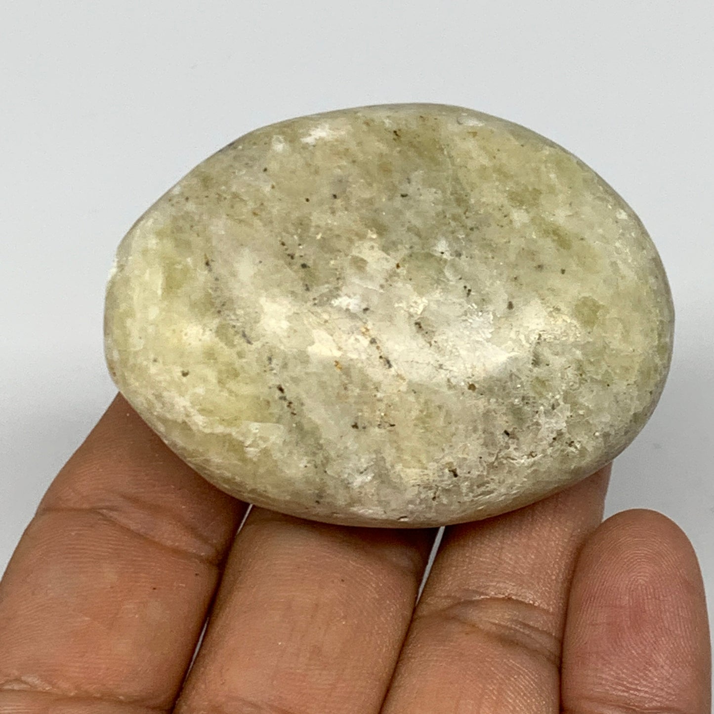 95.8g, 2.2"x1.7"x1", Natural Yellow Calcite Palm-Stone Crystal Polished Reiki, B