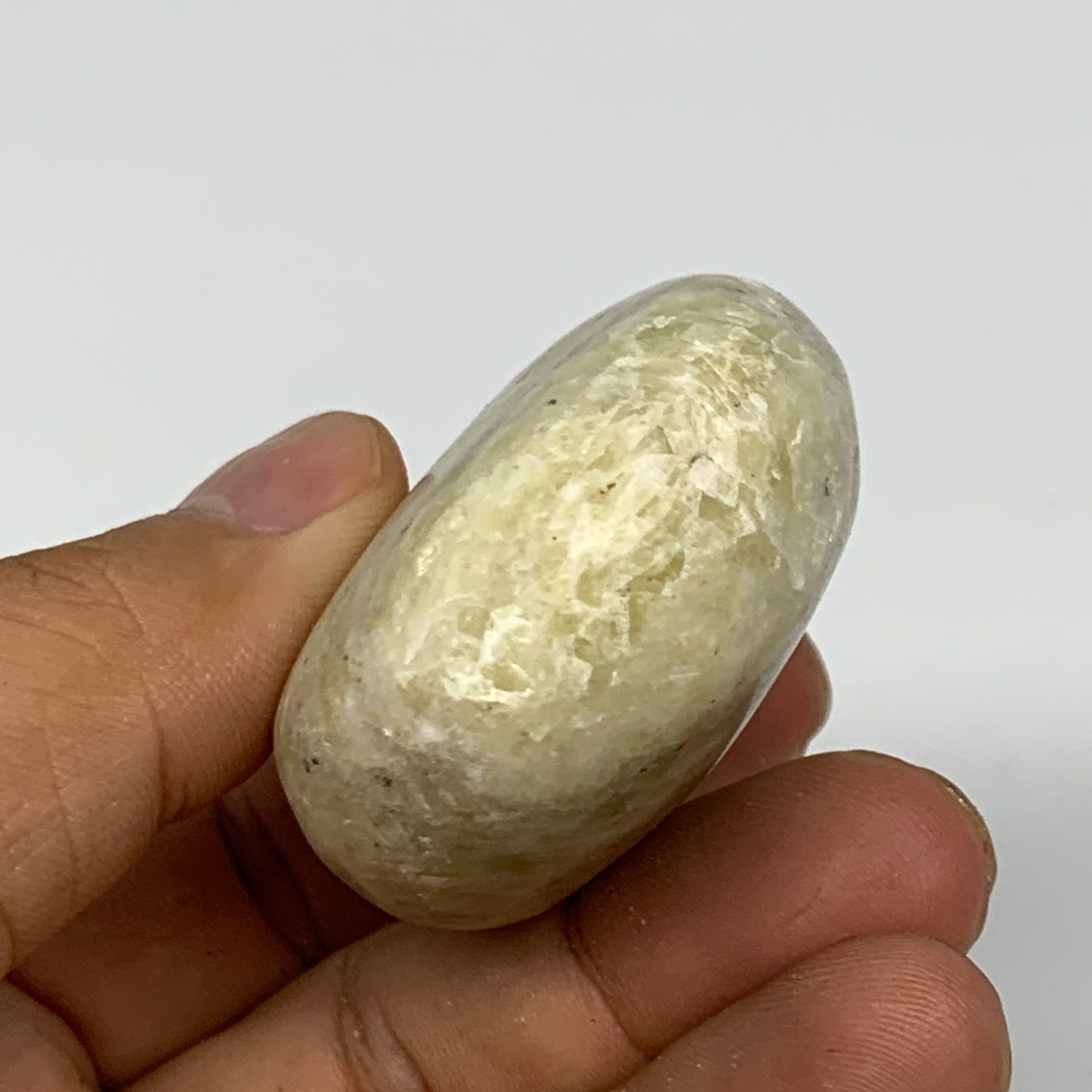 95.8g, 2.2"x1.7"x1", Natural Yellow Calcite Palm-Stone Crystal Polished Reiki, B