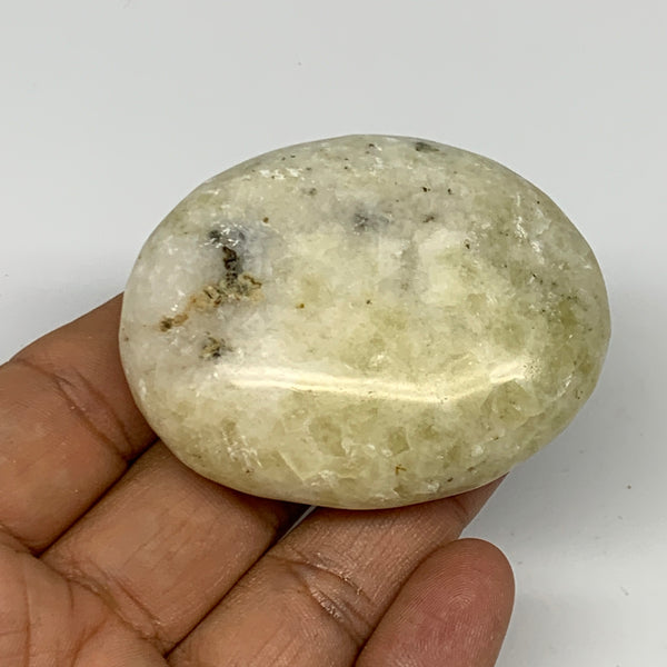 99.3g, 2.3"x1.8"x0.9", Natural Yellow Calcite Palm-Stone Crystal Polished Reiki,
