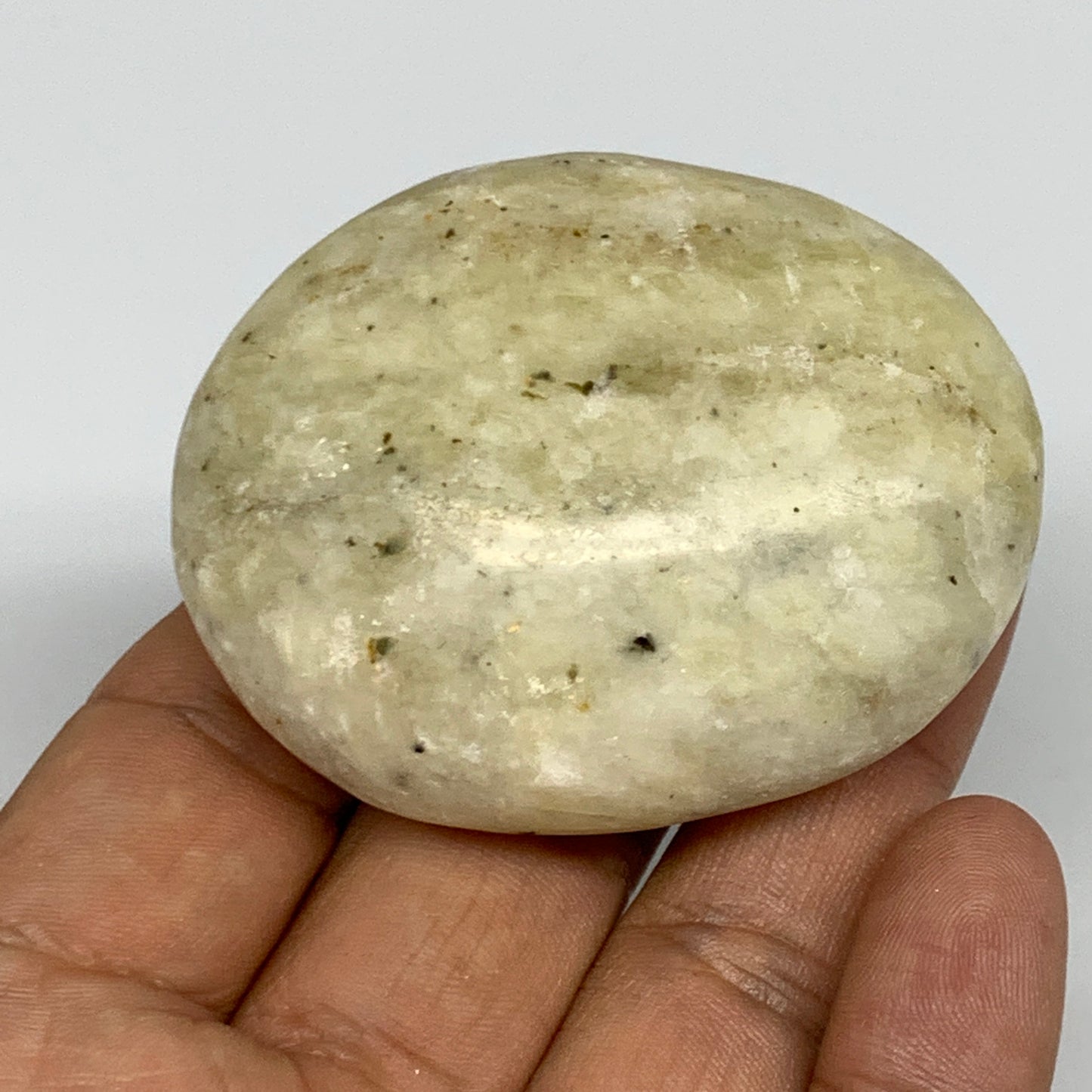 97.1g, 2.3"x1.8"x0.9", Natural Yellow Calcite Palm-Stone Crystal Polished Reiki,