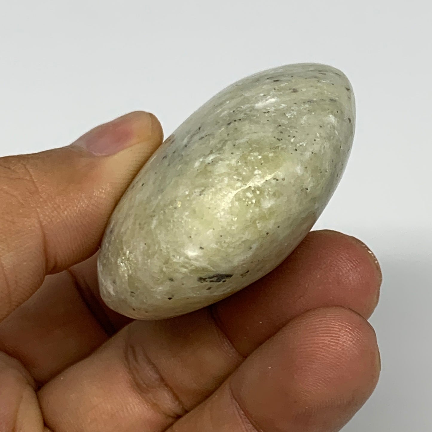 92.9g, 2.4"x1.8"x0.9", Natural Yellow Calcite Palm-Stone Crystal Polished Reiki,