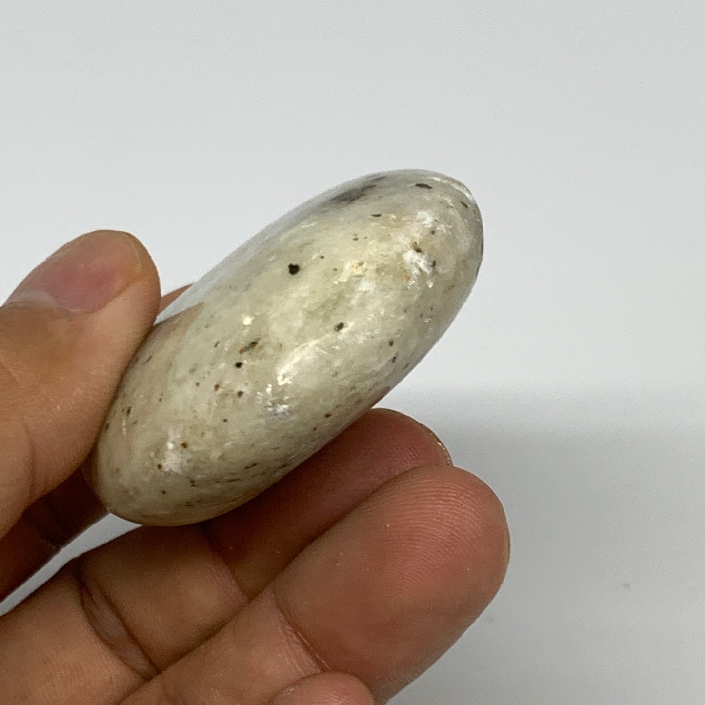 76.5g, 2.2"x1.8"x0.7", Natural Yellow Calcite Palm-Stone Crystal Polished Reiki,