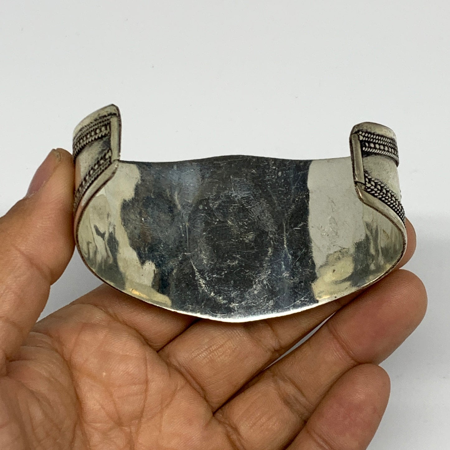 31.6g, 1.6" Red Carnelian Turkmen Cuff Bracelet Tribal Small Marquise, B13466