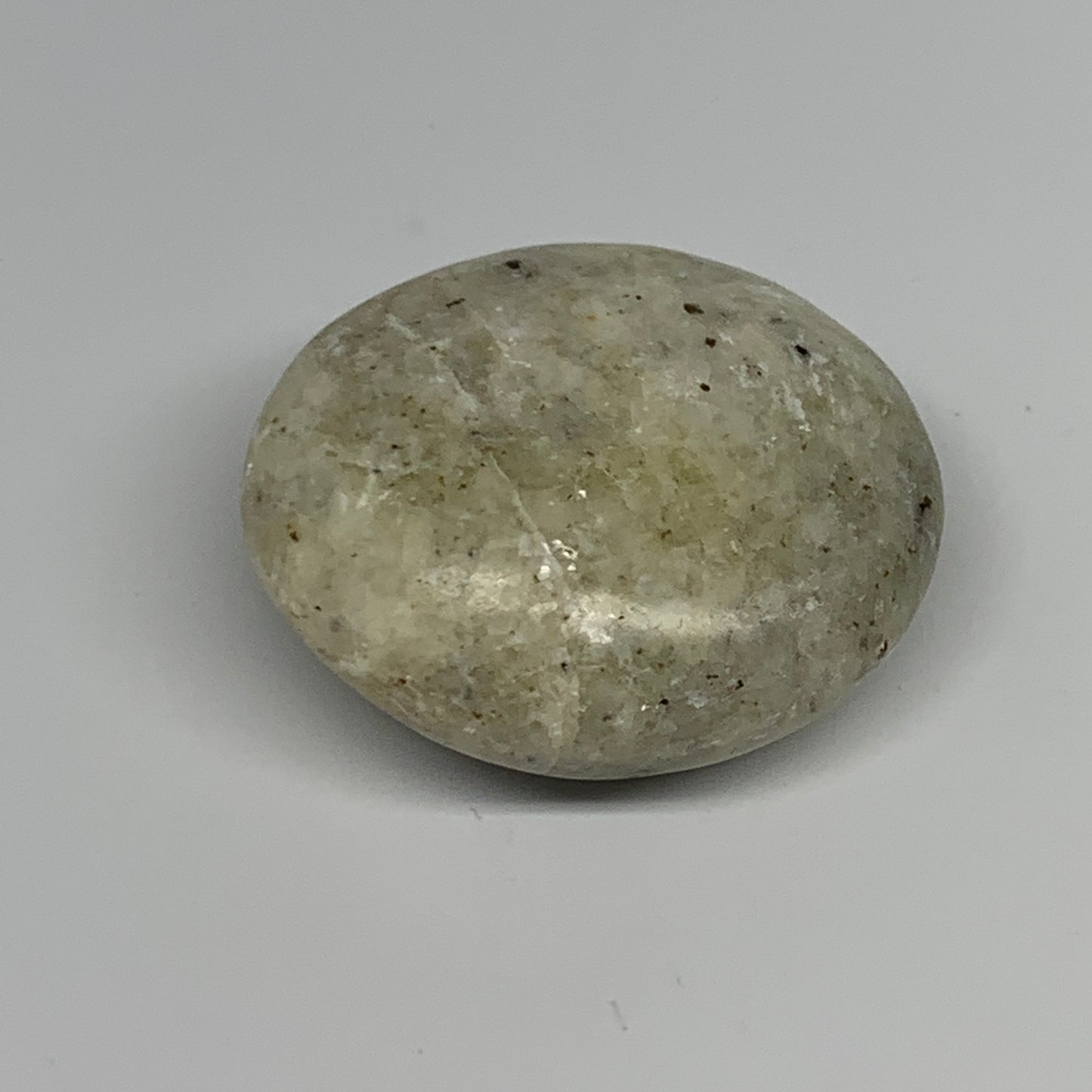 78.6g,2"x1.8"x0.9", Natural Yellow Calcite Palm-Stone Crystal Polished Reiki, B1